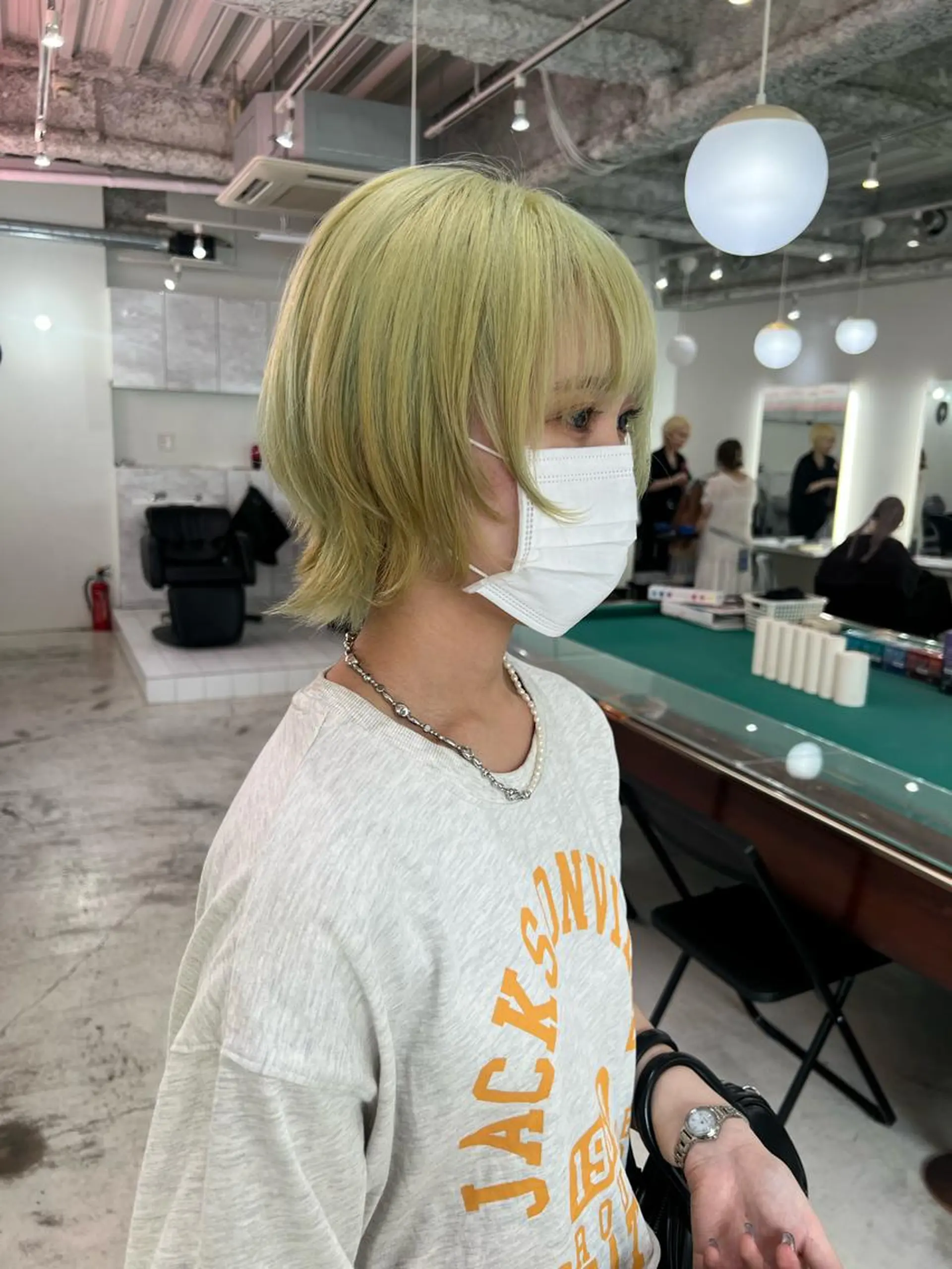 セミロング 💥ウルフカット デザインあんな💥のヘアスタイル