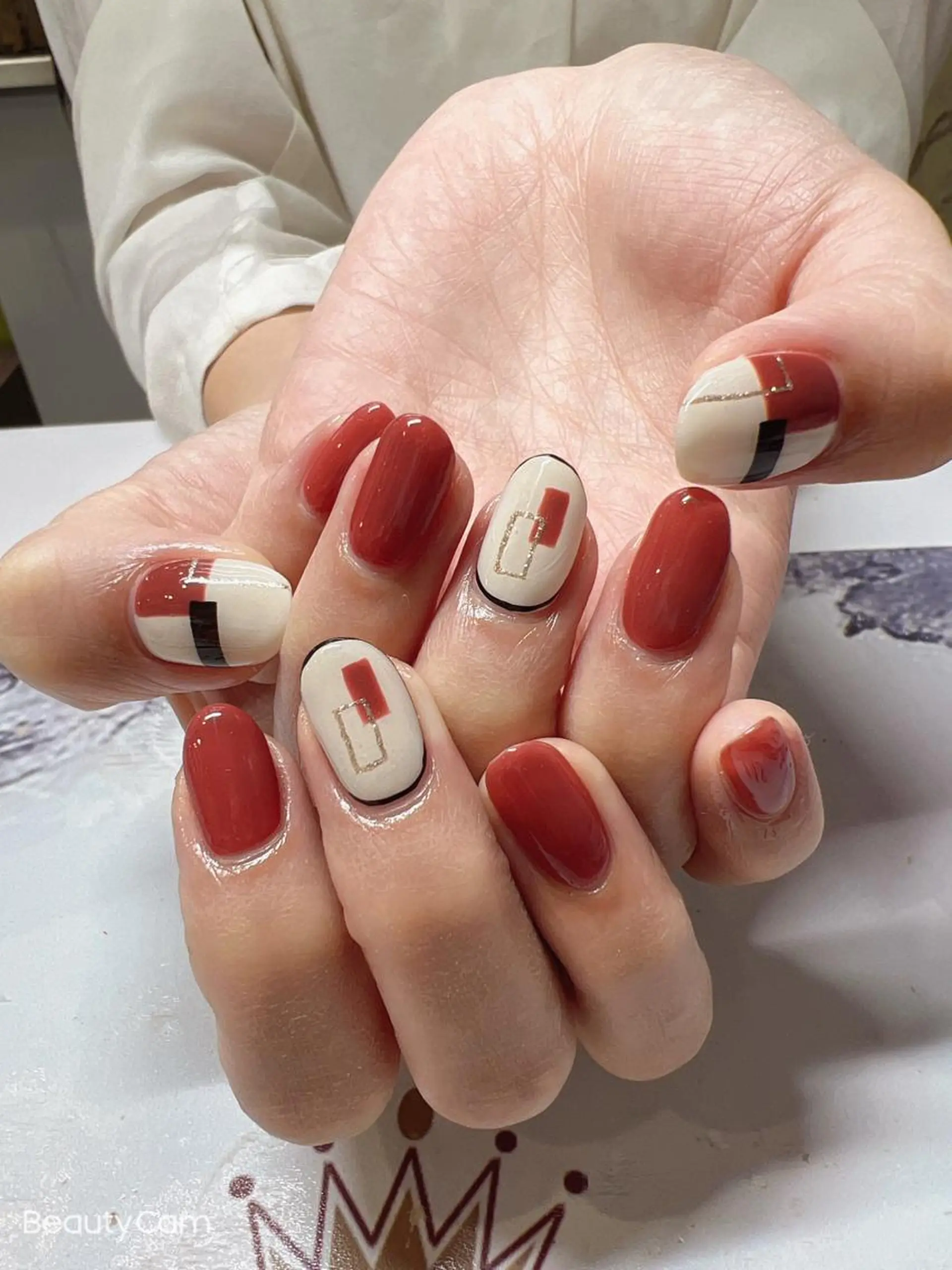 ネイル ハンドネイル ガレンドウ 白澤 愛子のネイルデザイン