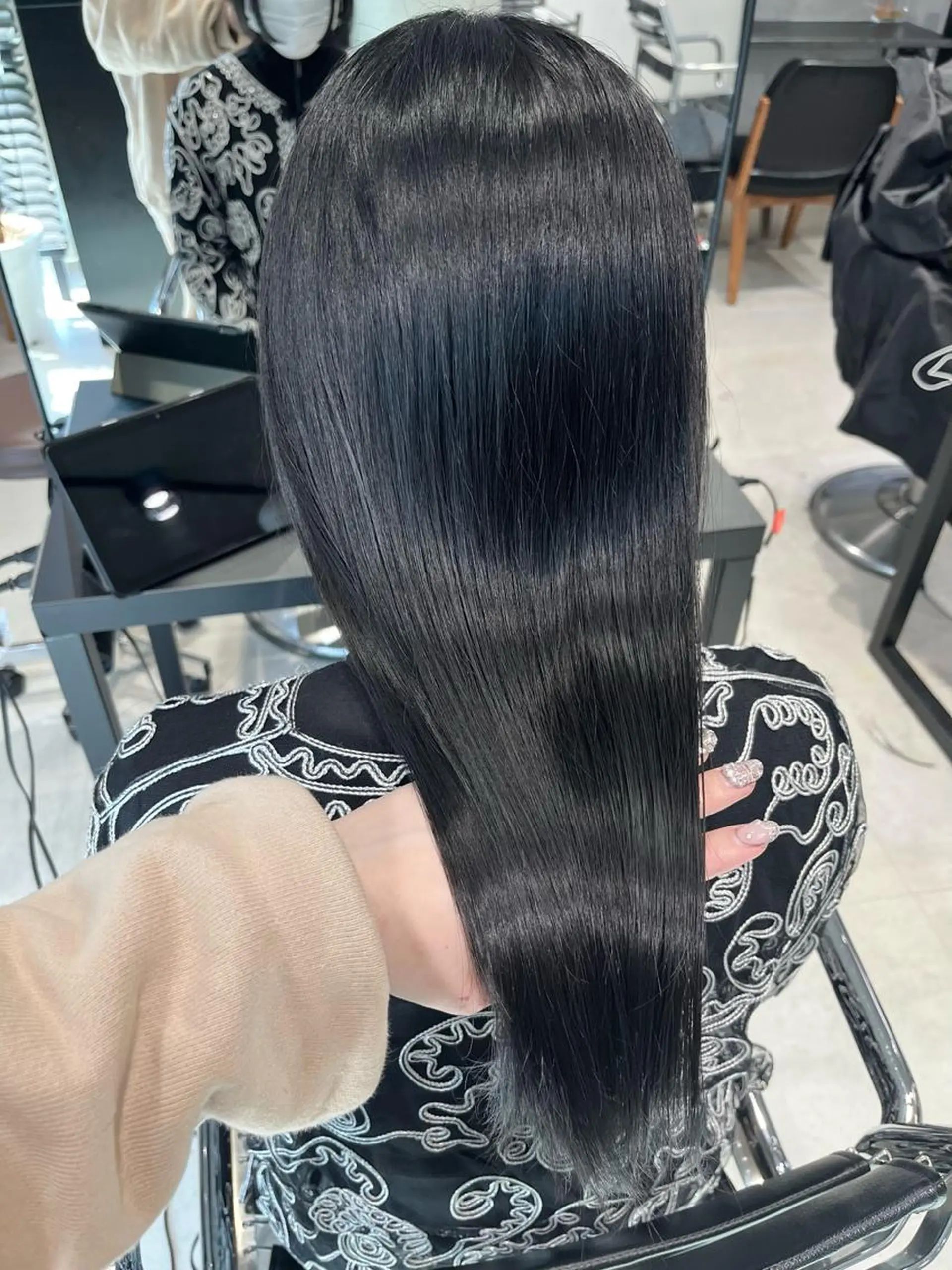 セミロング カラー パーマ ヘアアレンジ トリートメント ヘッドスパ ヘアセット 透明感/オリーブ/ グレージュ/YUKAのヘアスタイル