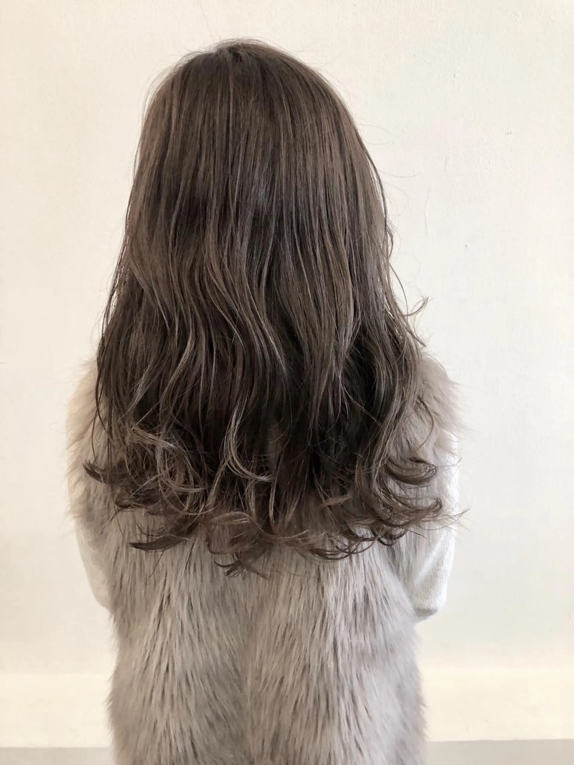 セミロング カラー カット ヘアカラー トリートメント Hair make VERDA所属・宮下 耕平のヘアスタイル