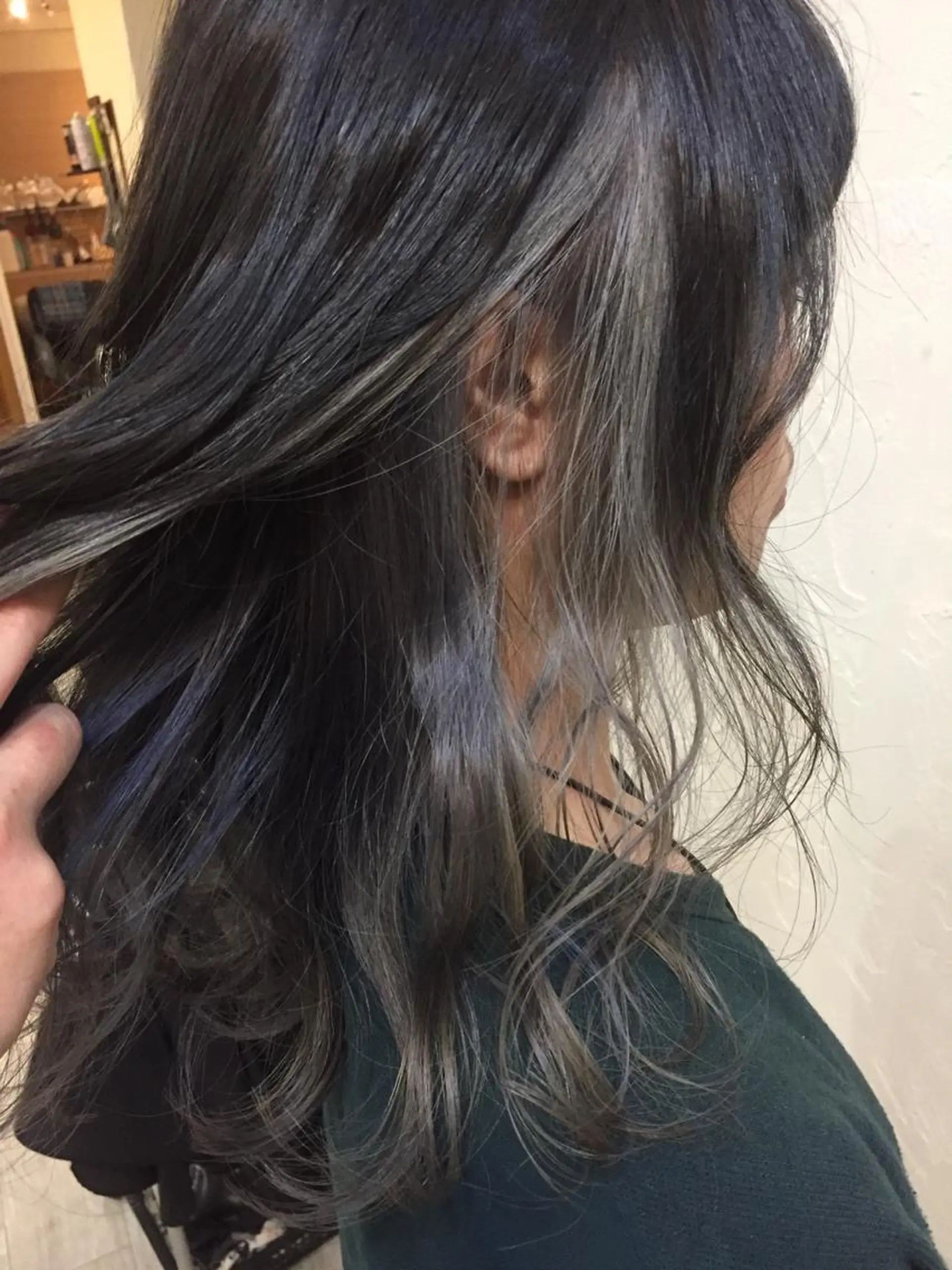 セミロング カラー カット ヘアカラー 韓国レイヤー外国人風 透明感カラー髪質改善のヘアスタイル