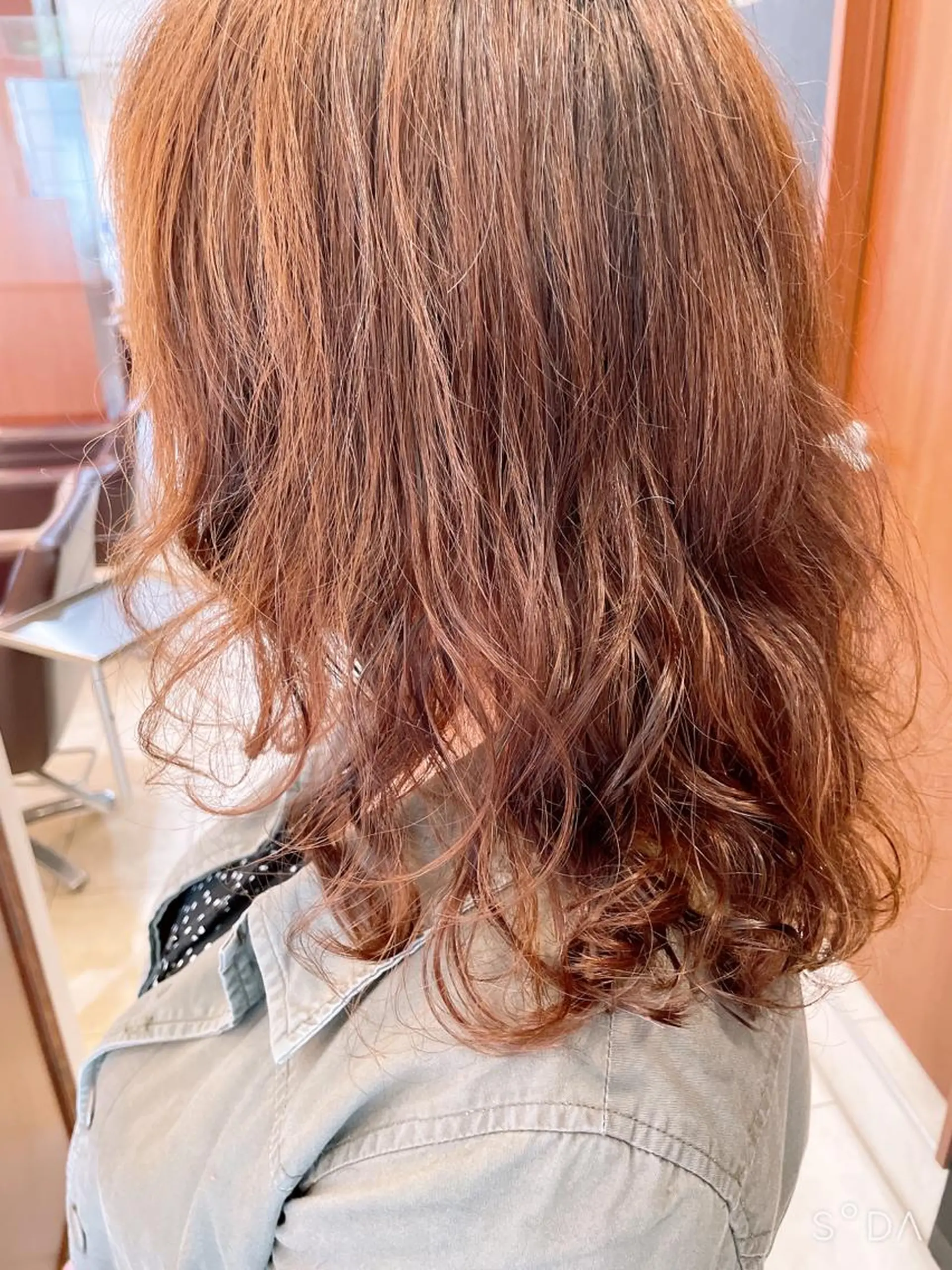 セミロング セミロングパーマ こすげひろと カラー講師のヘアスタイル