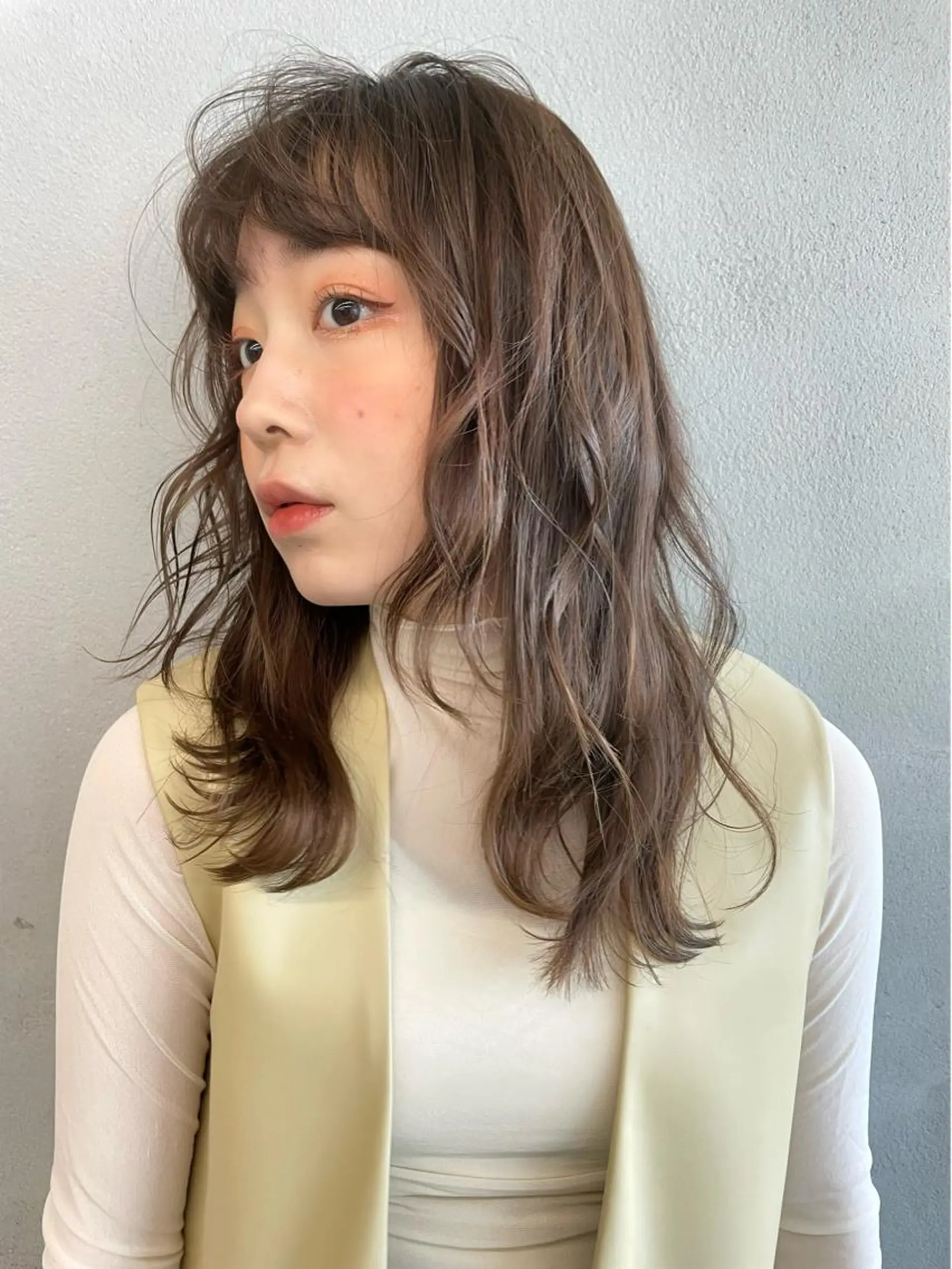 セミロング カラー パーマ ヘアアレンジ メンズ キッズ ネイル マツエク・マツパ アイブロウ メンズパーマ セミロングパーマ #tag 稗田綾加のヘアスタイル