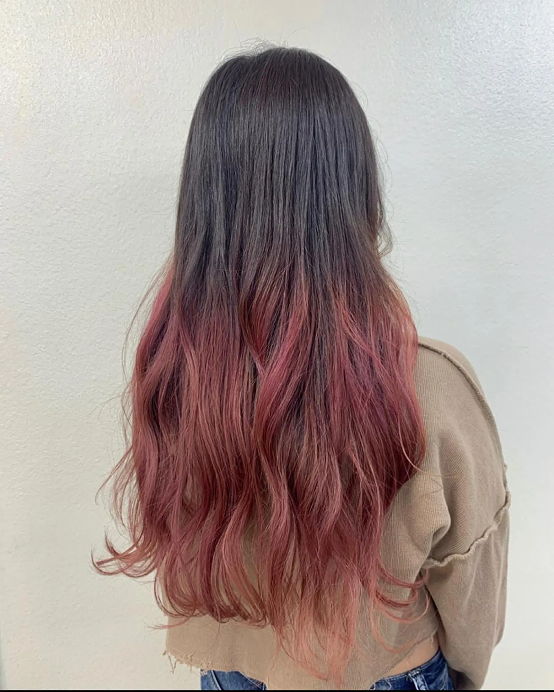 ロング サロウィン新宿三丁目East所属・顔周りレイヤー/新宿 /モテ艶カラー/航介のヘアスタイル