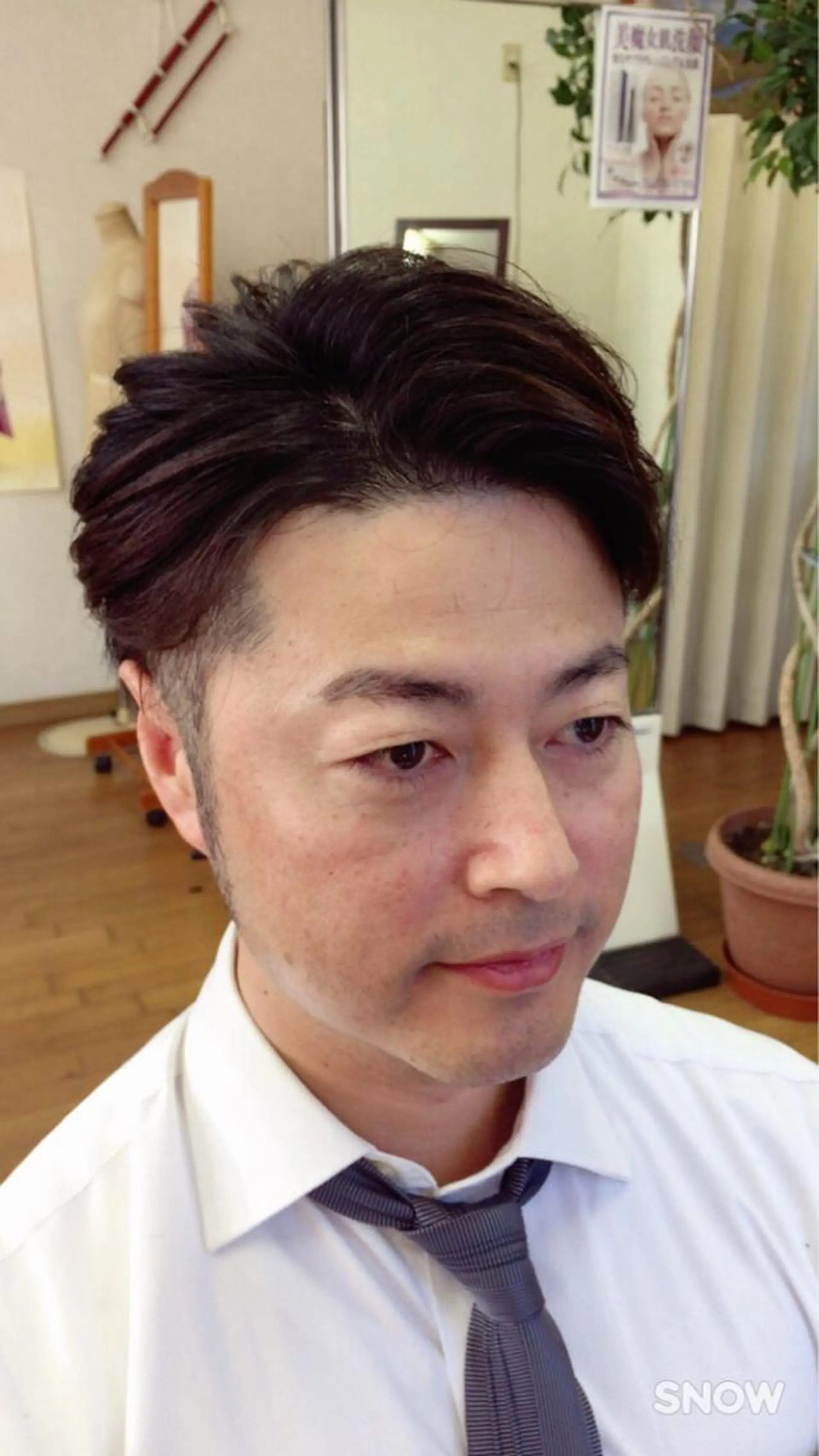 ショート パーマ メンズ 加藤 千秋のヘアスタイル