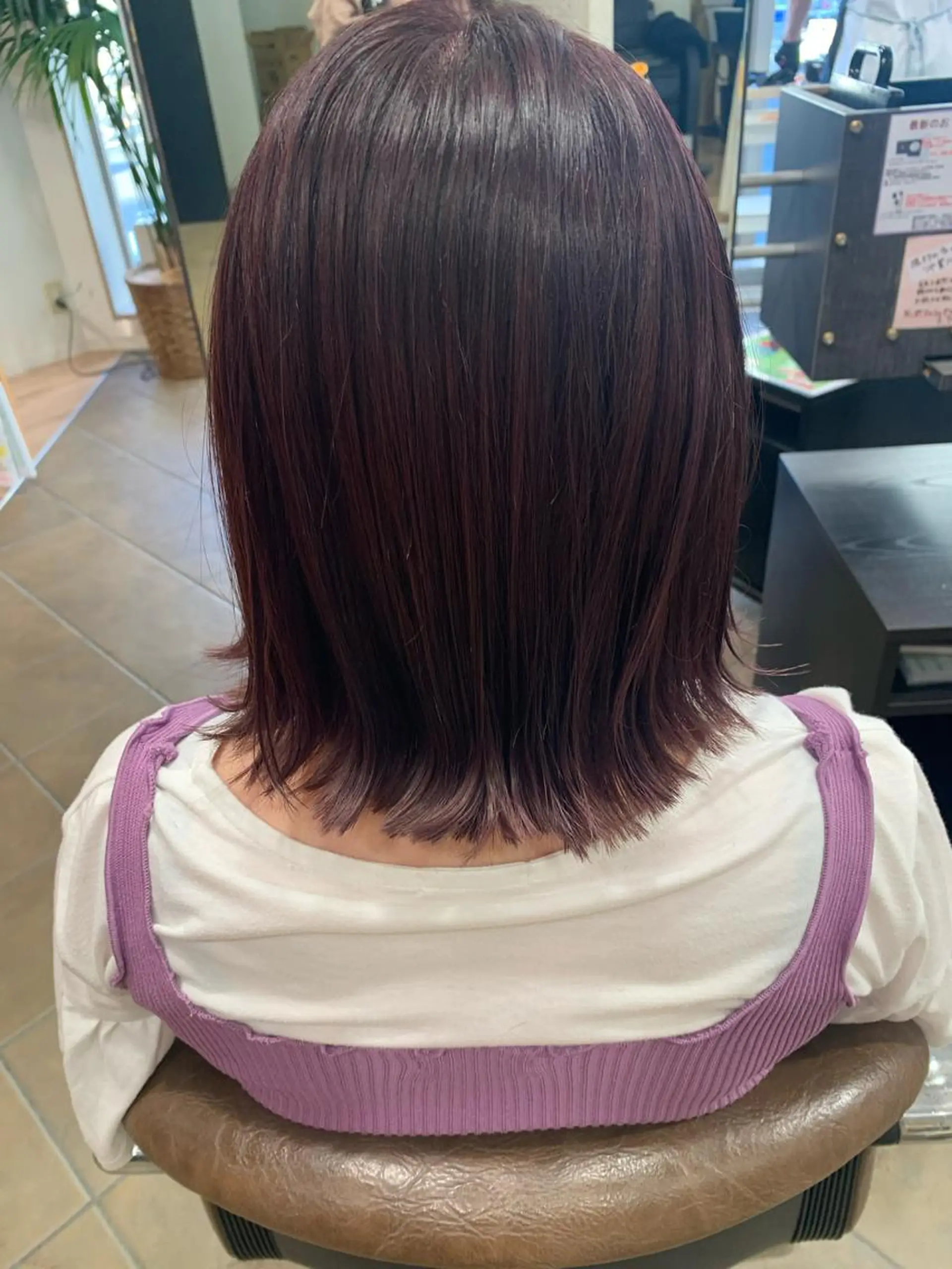 ミディアム カラー ブラウンカラー ピンクカラー ピンクブラウン 外ハネヘア Ripps長居所属・メテオ ／ヘアカラー 西川菜実のヘアスタイル