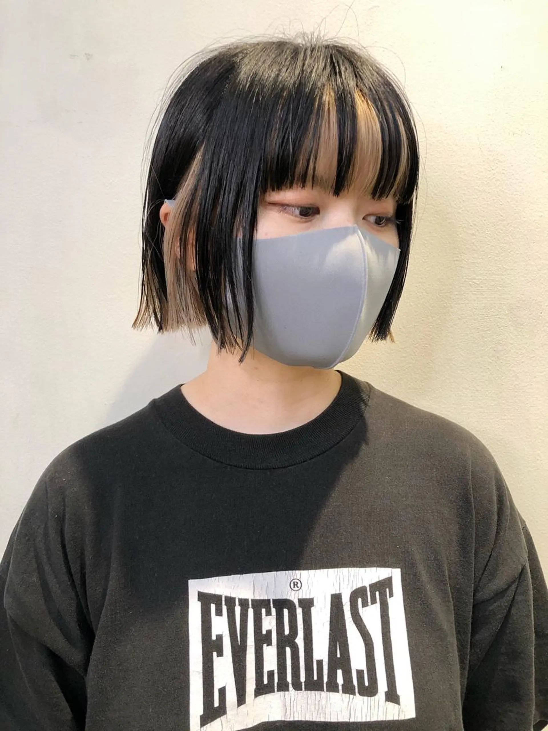 ショート カラー 切りっぱなしボブ インナーカラー ボブ 似合わせカット カット ヘアカラー トリートメント ブリーチ🪡 ボブ🧶レイヤーのヘアスタイル