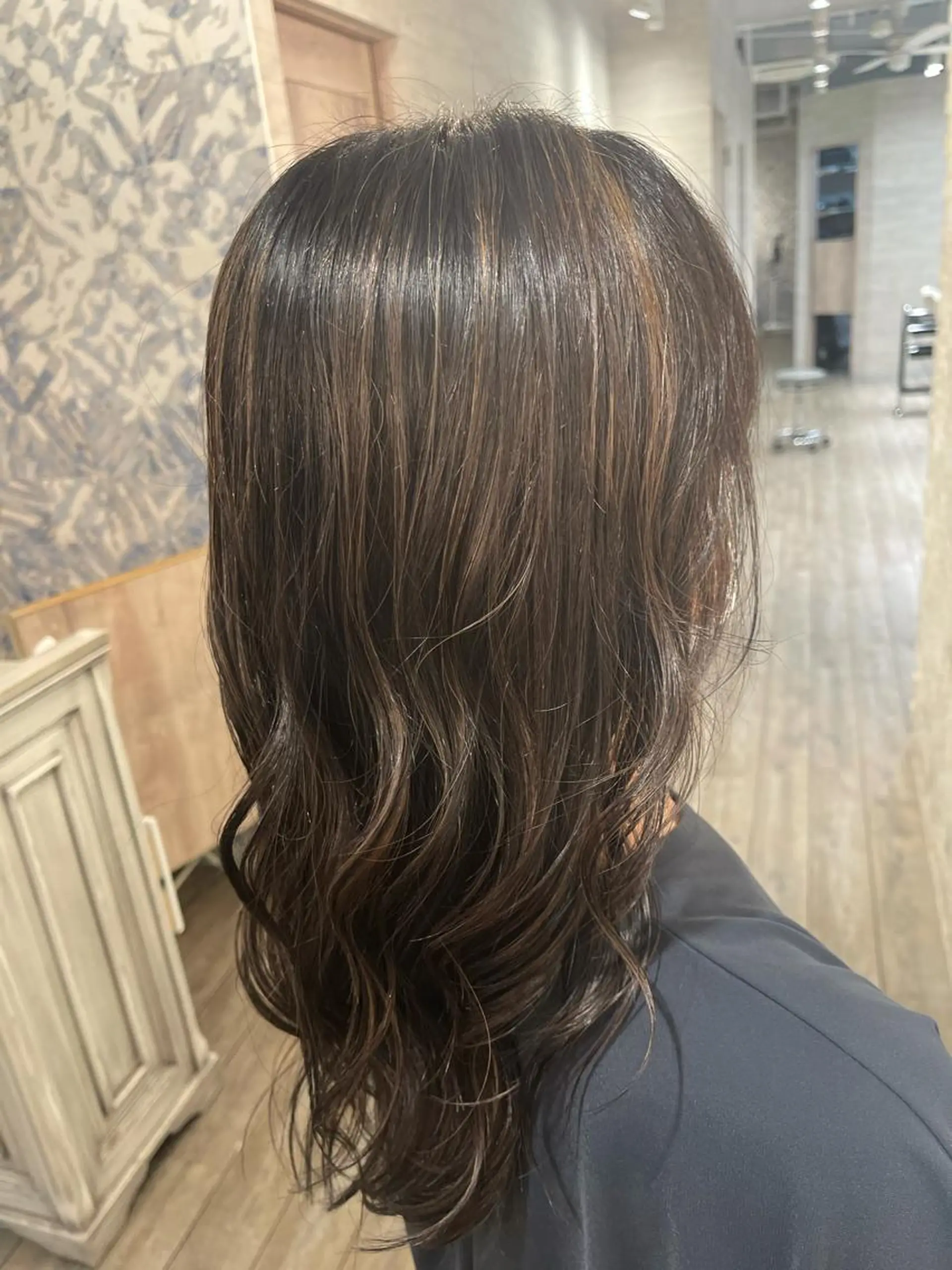 ロング ハイトーン ／ レイヤー/吉田陸斗のヘアスタイル