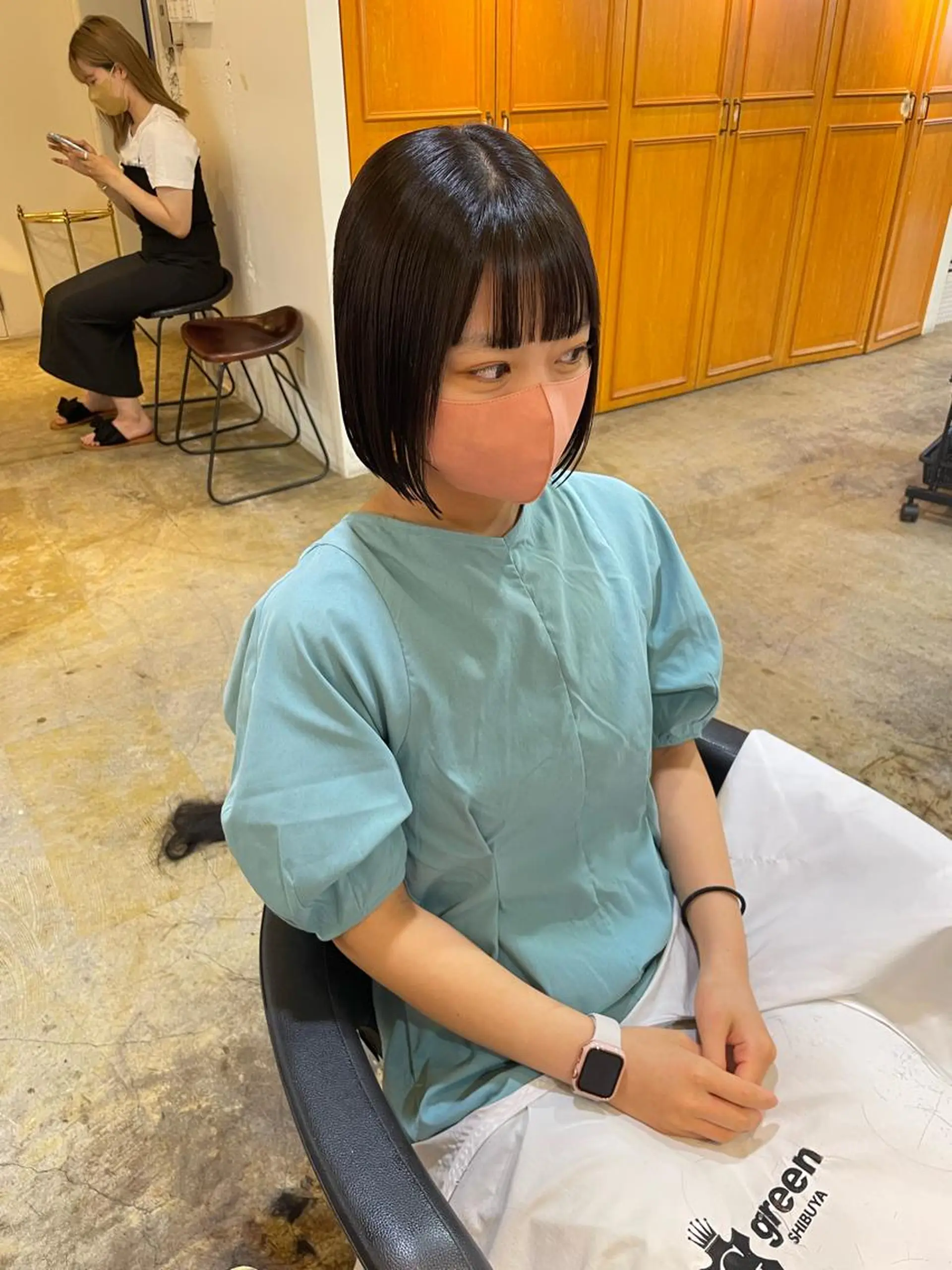 ショート カラー ボブ カット ヘアカラー トリートメント MIOベージュカラー 柔らかいカラーのヘアスタイル