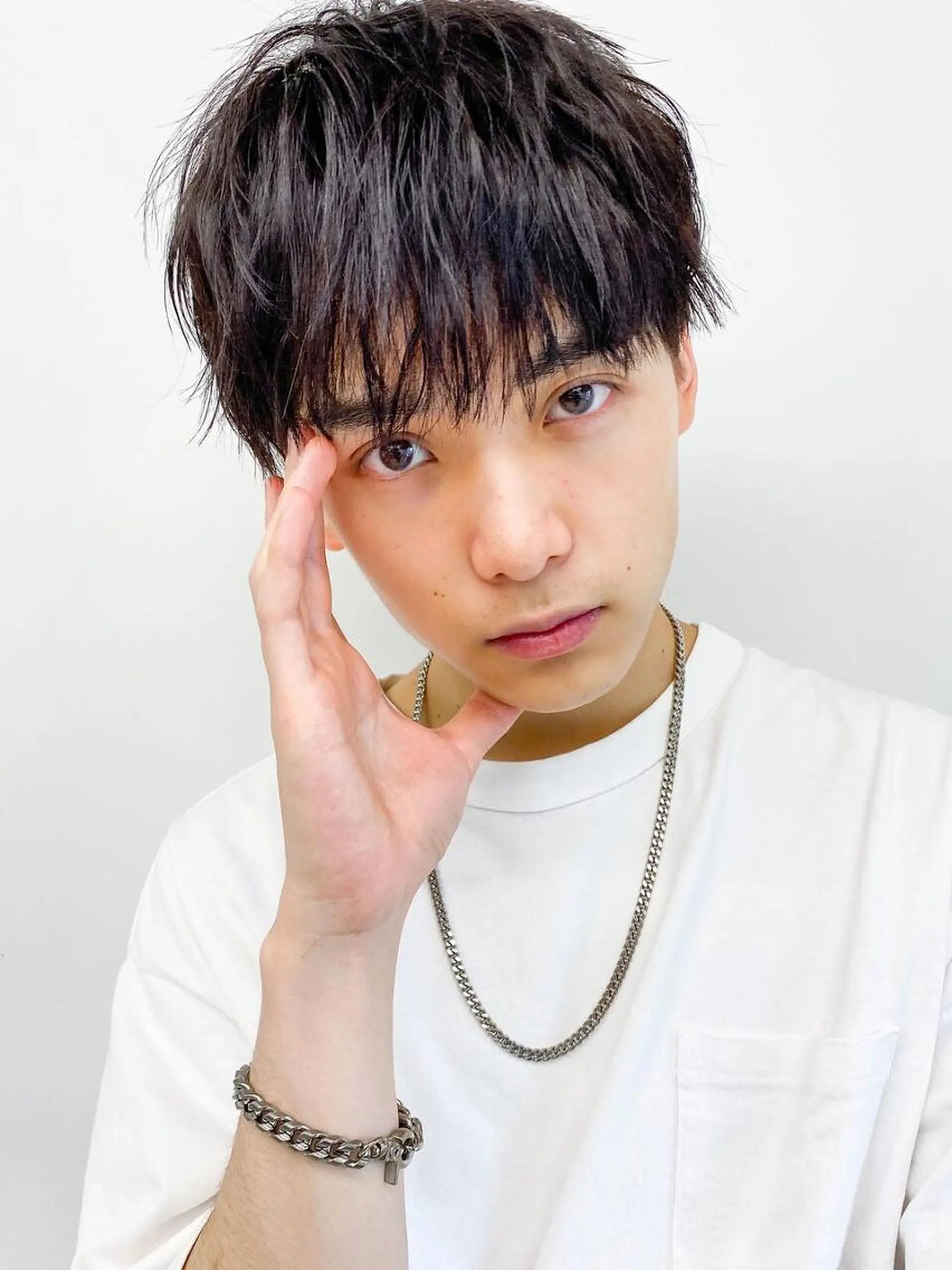 パーマ メンズ メンズパーマ メンズツイストパーマ ツイストパーマ カット パーマ 韓国風メンズヘア💫 ツイスパ💫saraのヘアスタイル