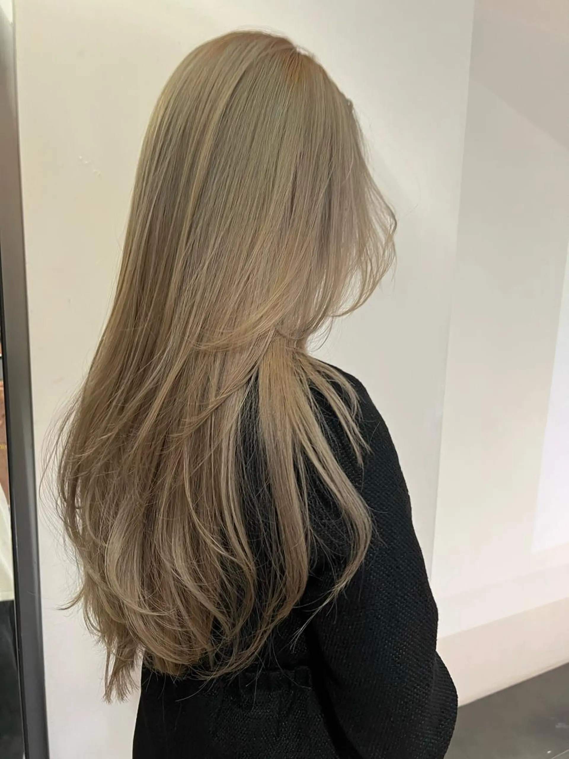 ロング カラー 🌼透明感ヘア🌼 arisaのヘアスタイル