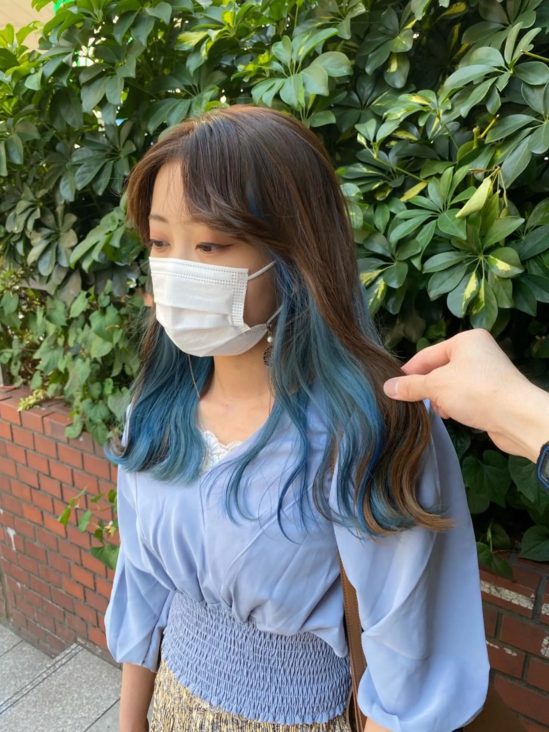 セミロング カラー ブルーカラー インナーカラー カット ヘアカラー 艶髪サラサラカラー 🌈前原健吾のヘアスタイル