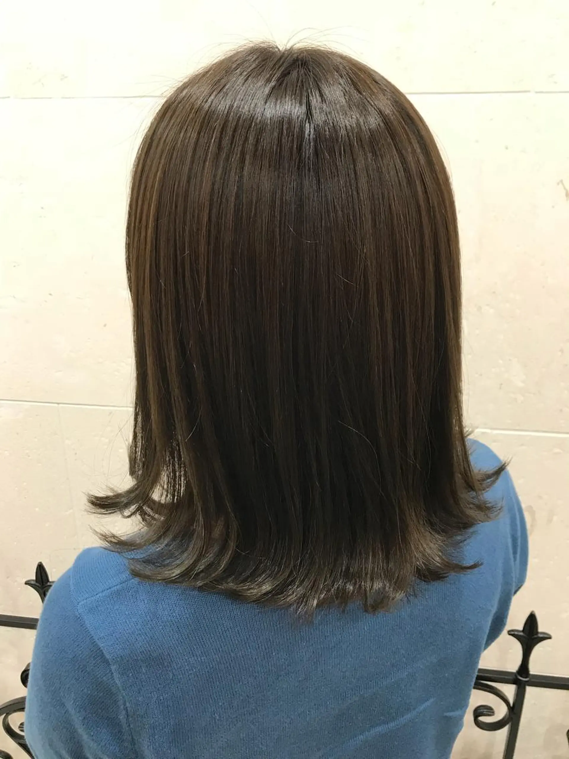 セミロング カラー 💘カラー人気No. 1💘SAYAのヘアスタイル