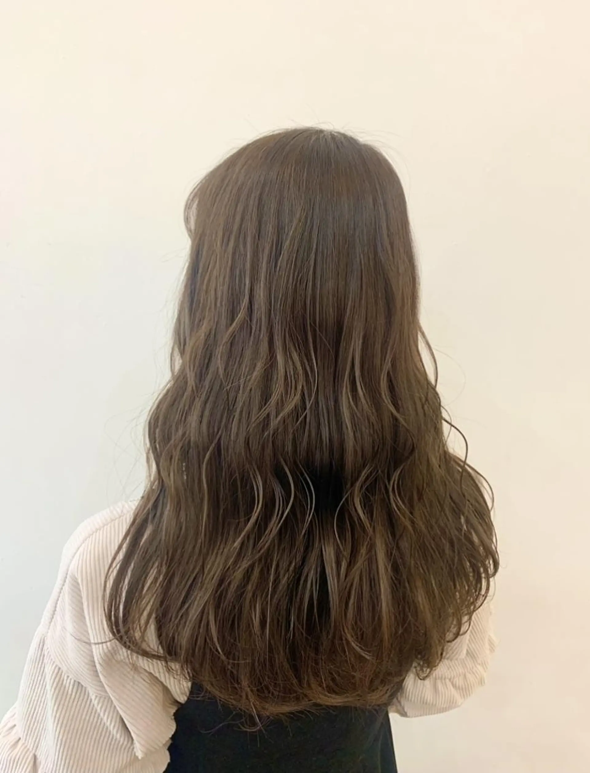 ロング カラー ブラウンカラー チョコレートブラウン beauty   beast 西新店のヘアスタイル