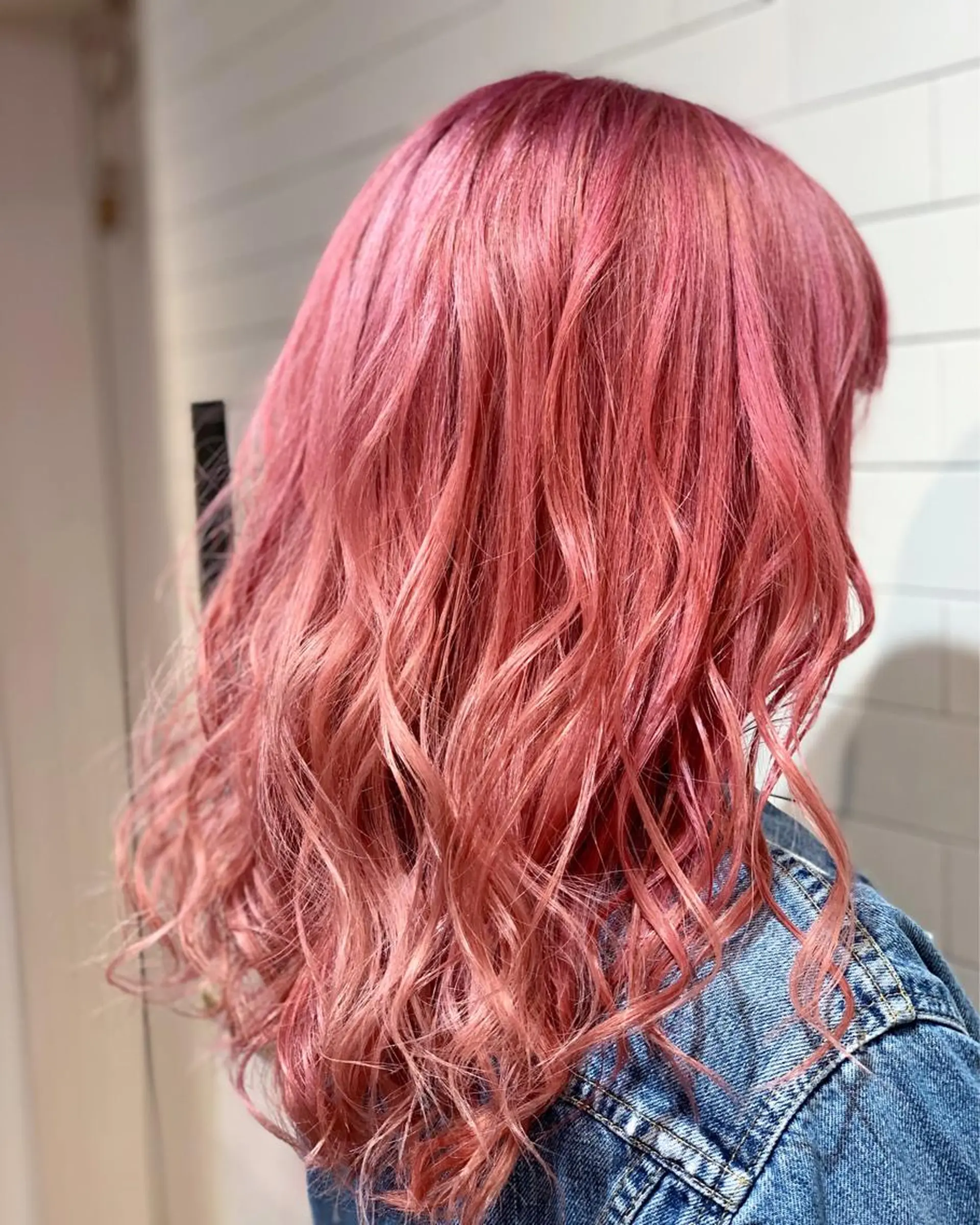 ミディアム カラー ヘアアレンジ カット 縮毛矯正 トリートメント 髪質改善×ハイトーン 中田啄也のヘアスタイル