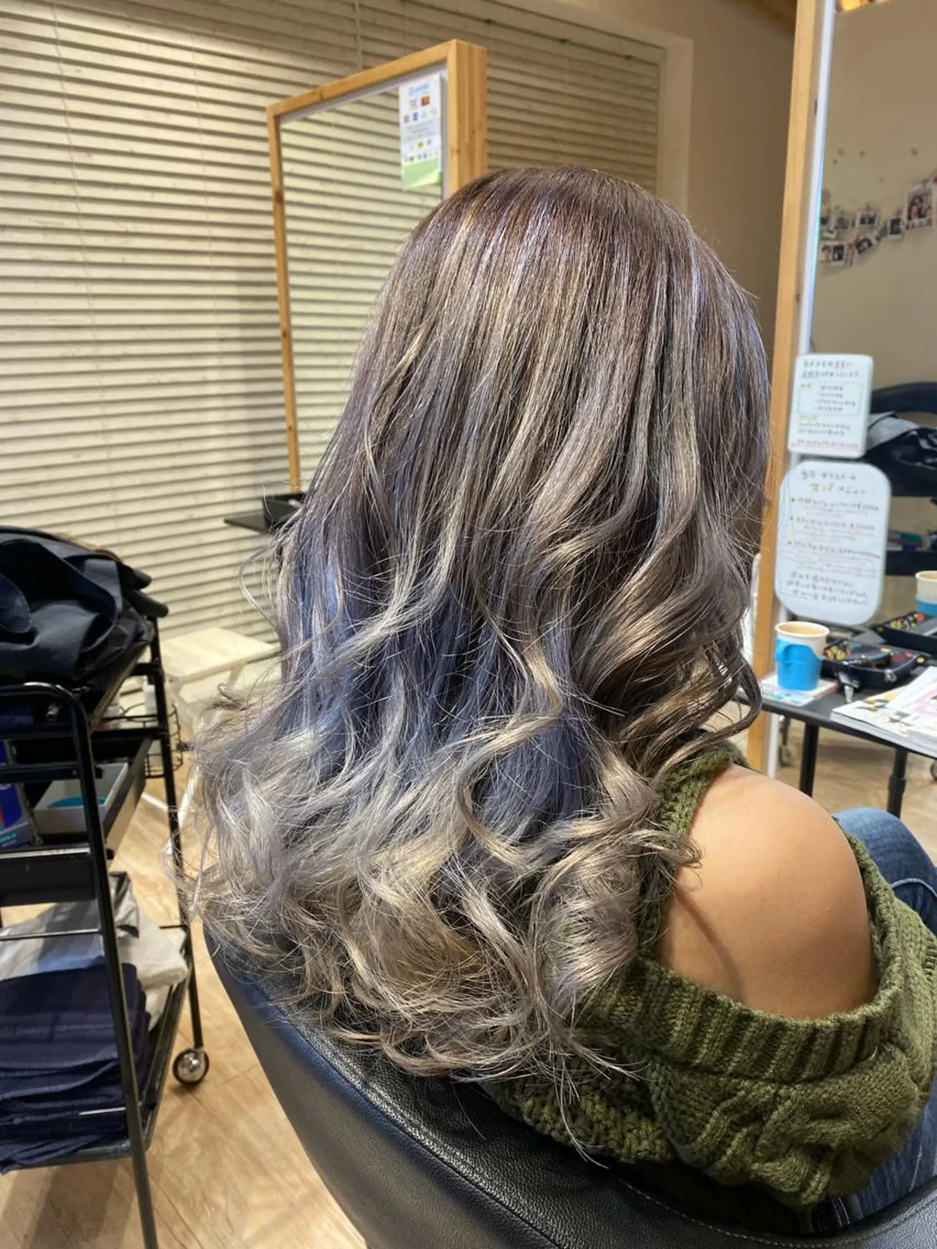 ロング カラー 関口 友行のヘアスタイル