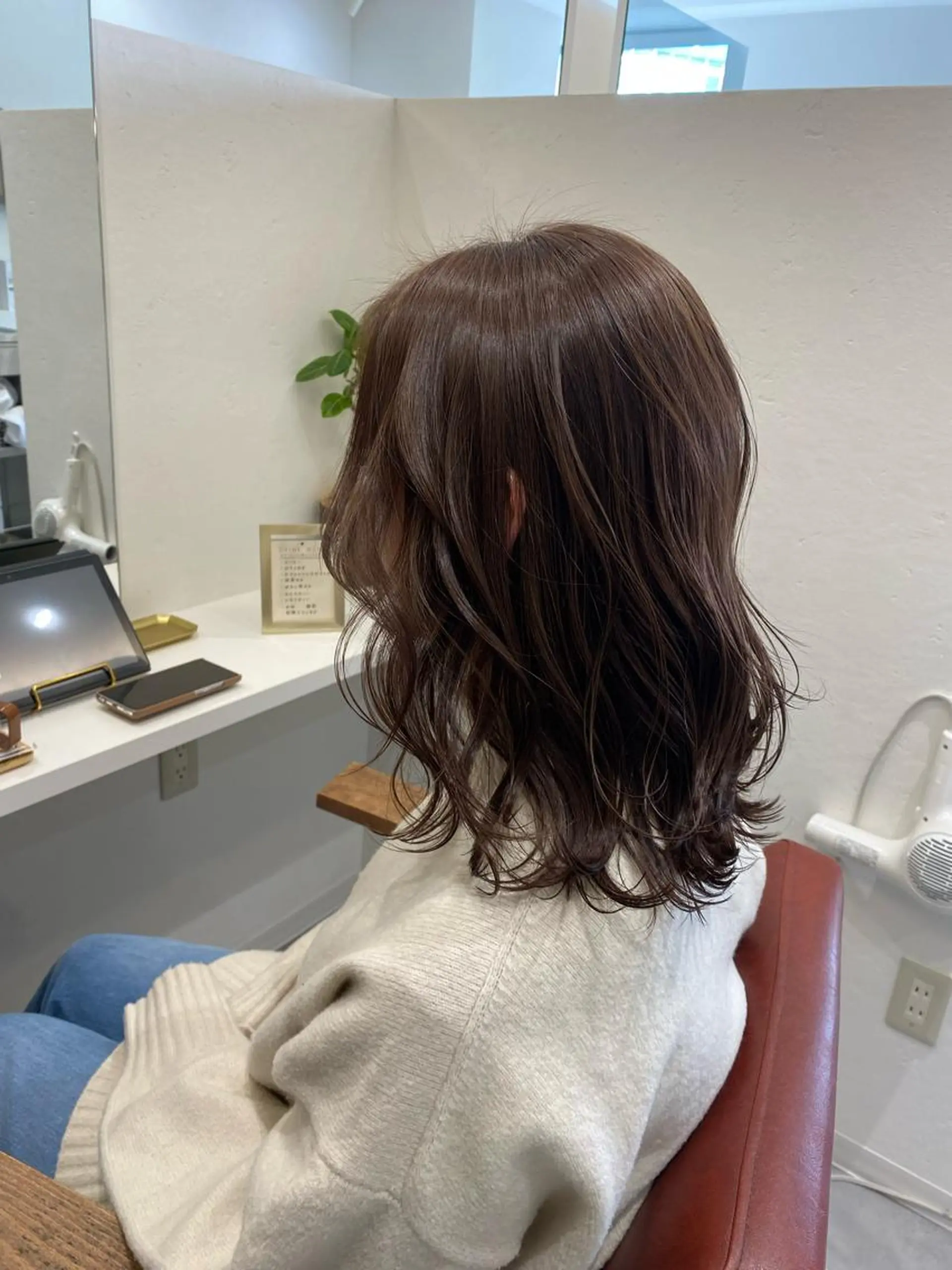 ミディアム 西元 亜由美のヘアスタイル