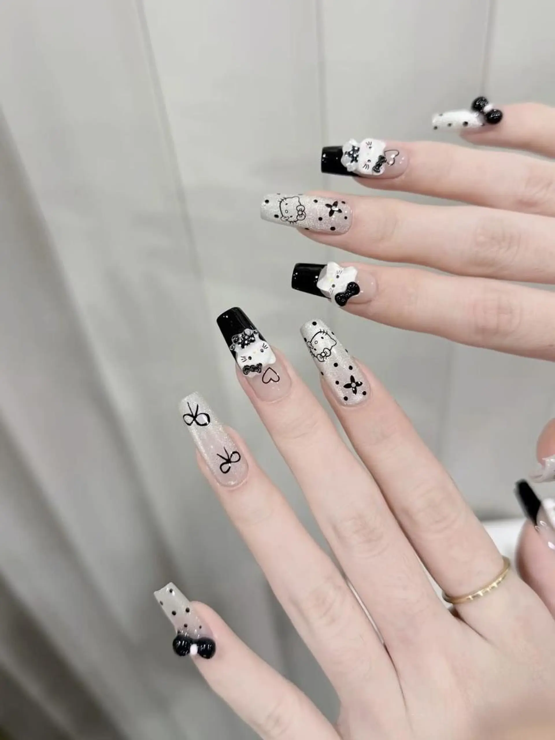 ネイル 長さ出し フレンチネイル グラデーション 卒業式 マグネットネイル ハンドネイル MIHANA NAILのネイルデザイン