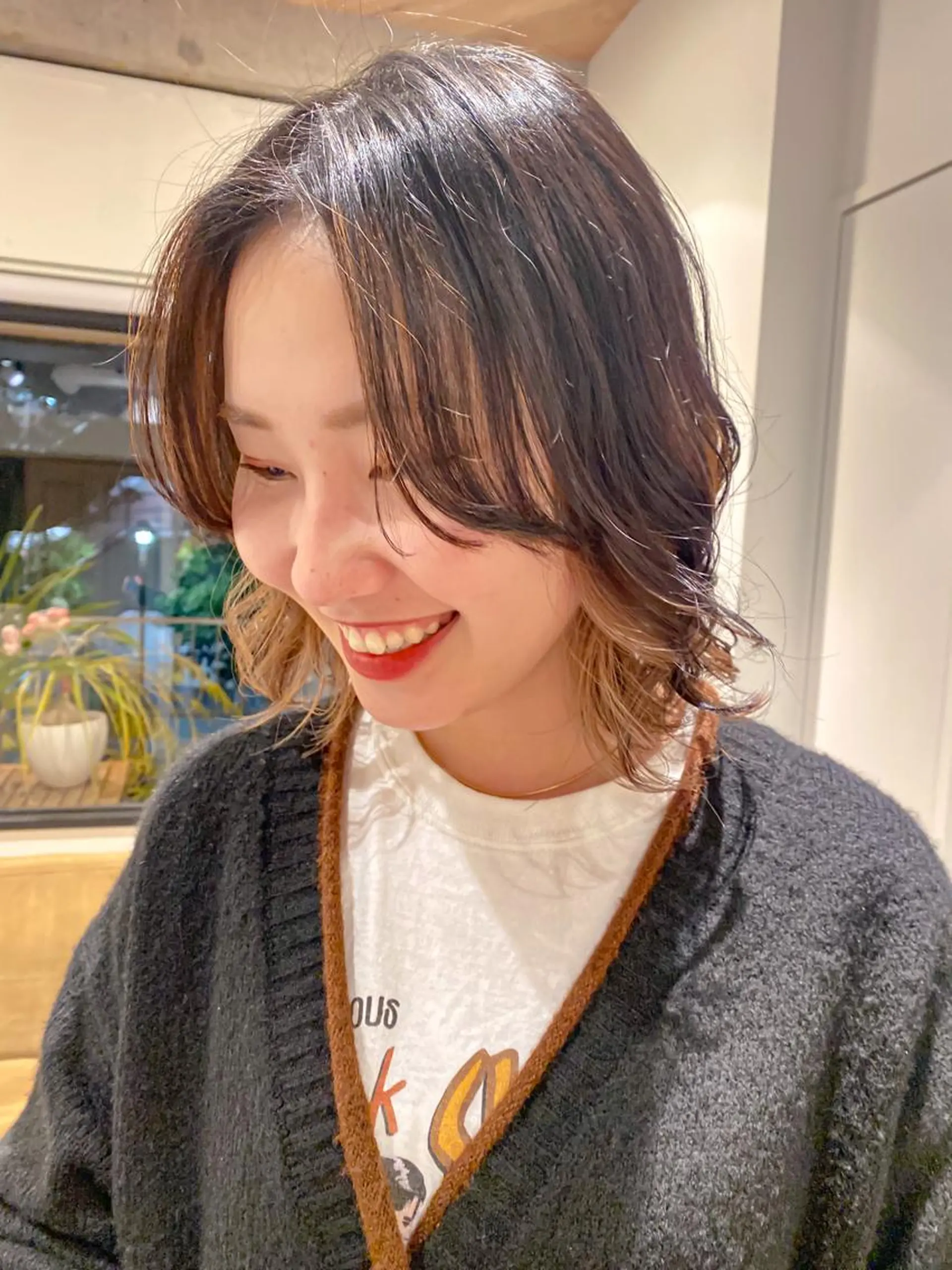 ミディアム カット トリートメント ヘッドスパ 🩵縮毛矯正/ブリー チ/髪質改善/いつかのヘアスタイル