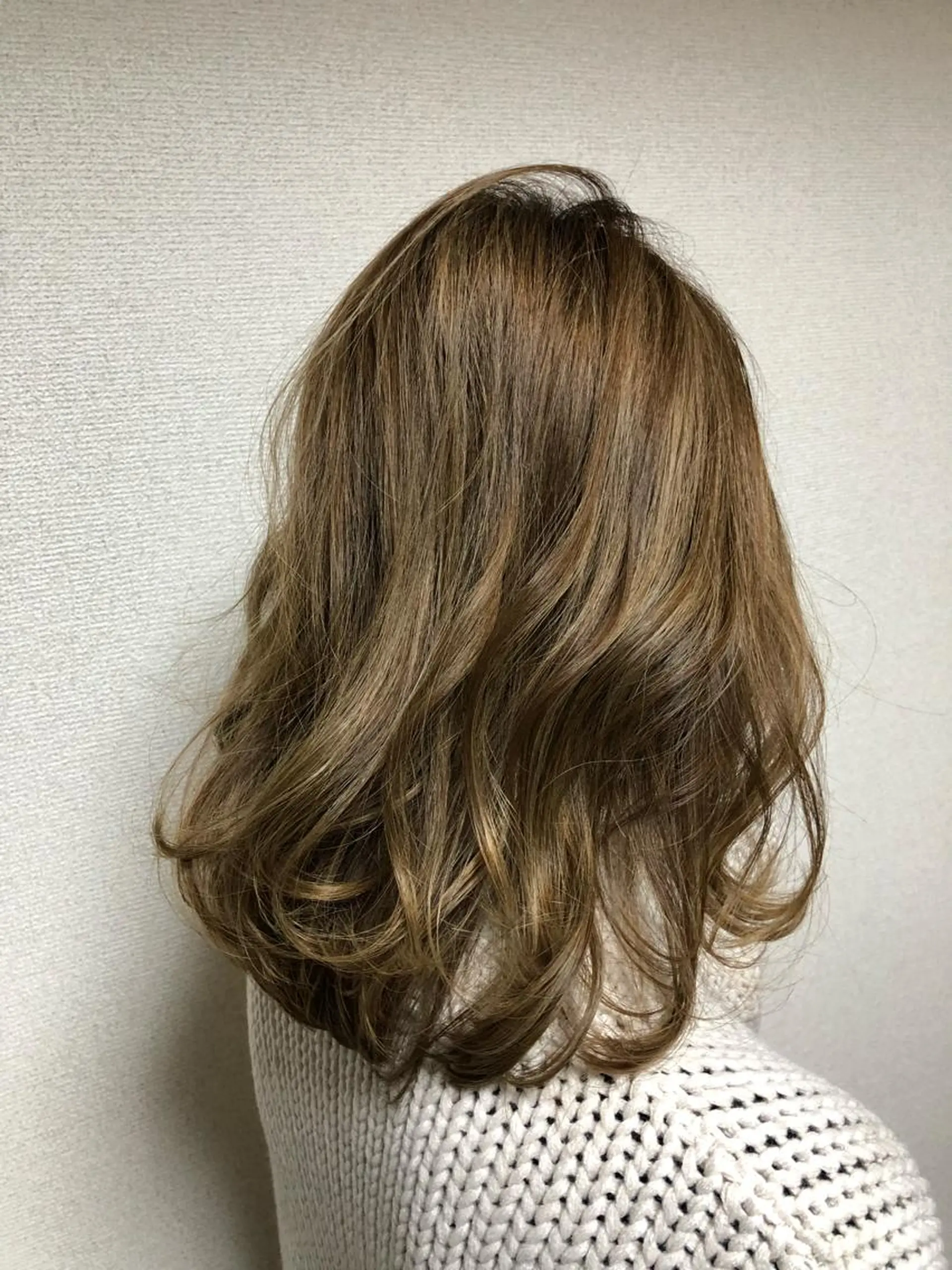 ミディアム カラー AI 高田馬場店のヘアスタイル