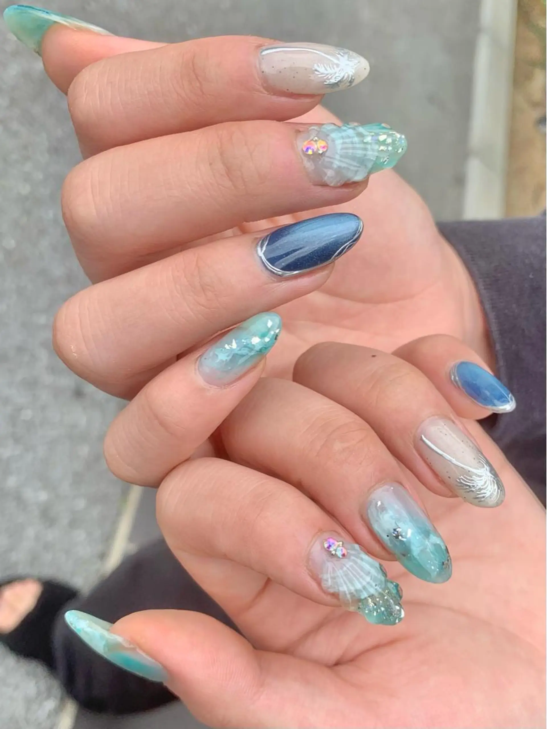 ネイル うるま市サロン Yuko Izawaのネイルデザイン