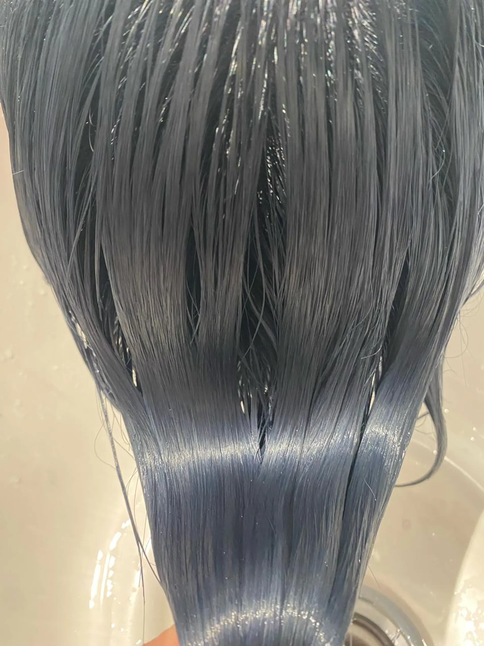 カラー ブリーチ ボブ/ハイトーン REINAのヘアスタイル