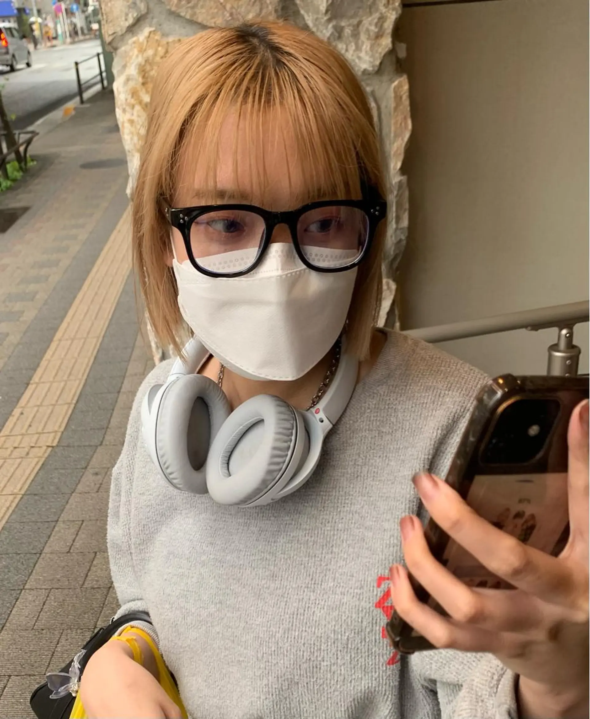 ショート カラー ヘアカラー 海外girl🤎 透明感ベージュmaoのヘアスタイル