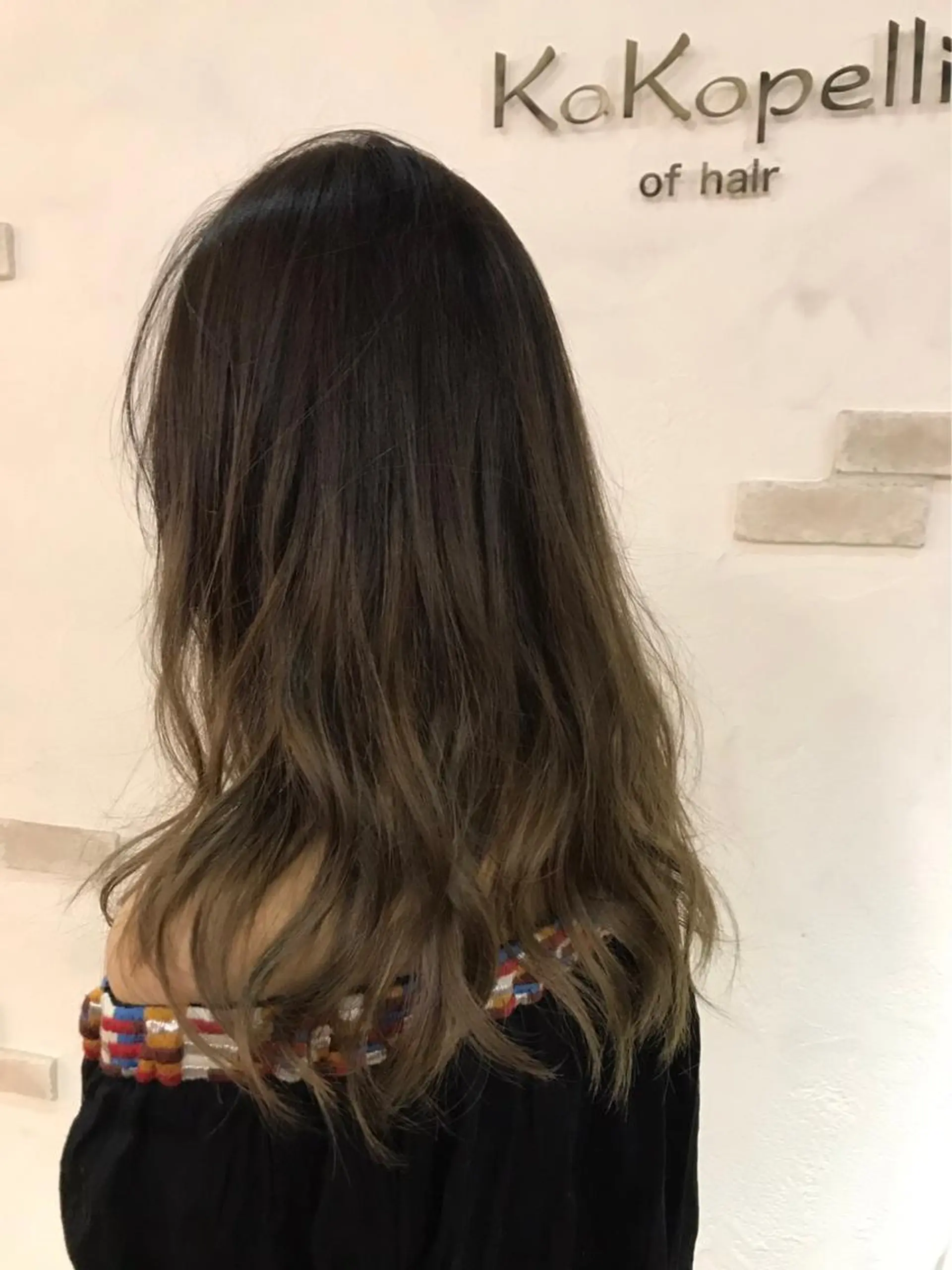 セミロング カラー グラデーションカラー ハットリ /北習志野のヘアスタイル