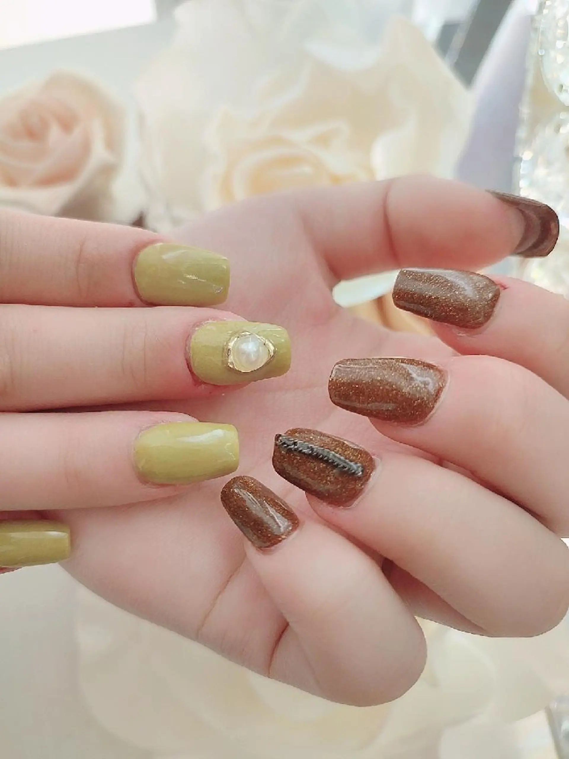 ネイル ハンドネイル RUNWAY 　　の眉毛・アイブロウイメージ