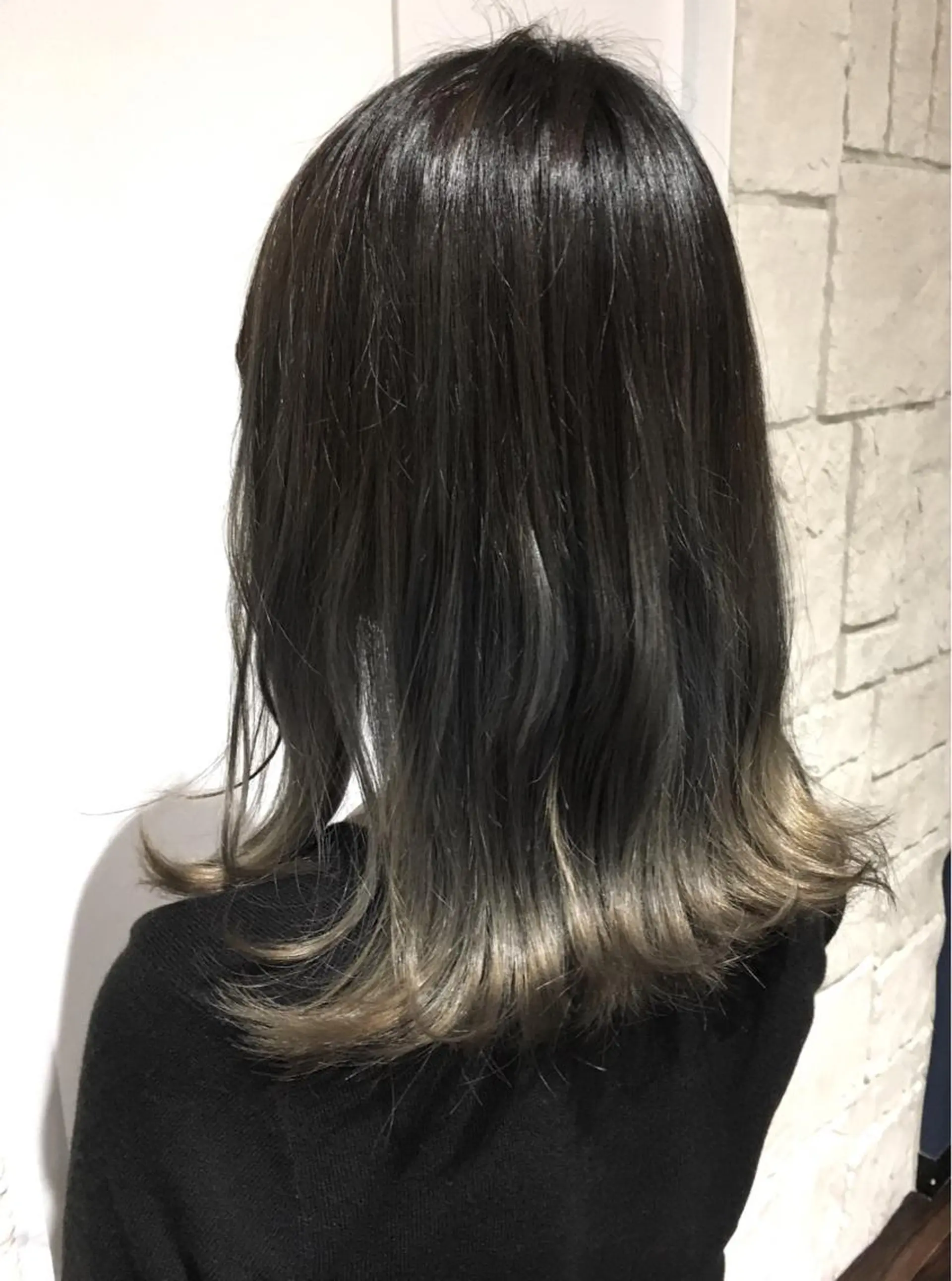 ミディアム カラー バレイヤージュ レイヤーカット 川合 勇気のヘアスタイル