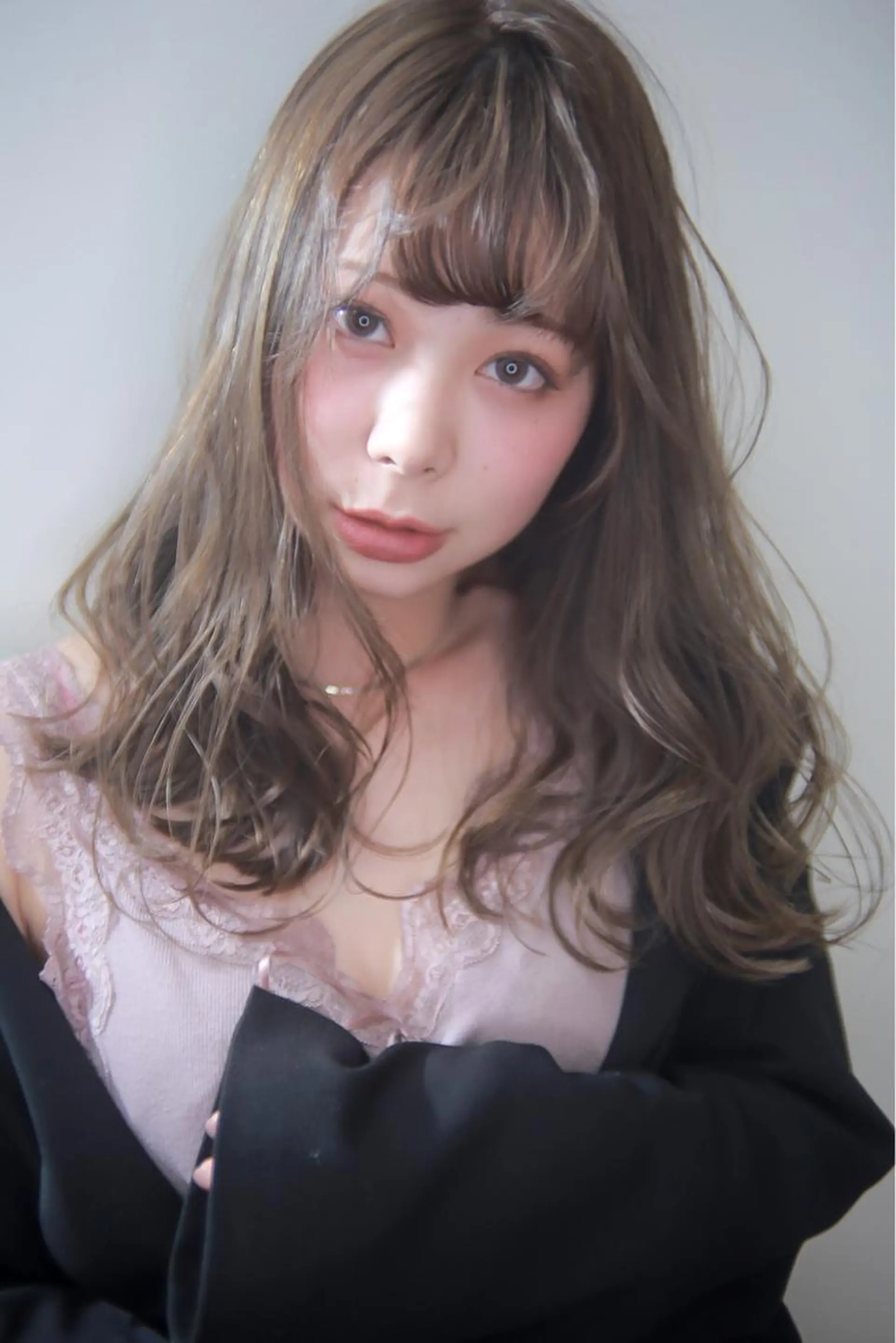 ロング カラー 伊藤 裕貴のヘアスタイル