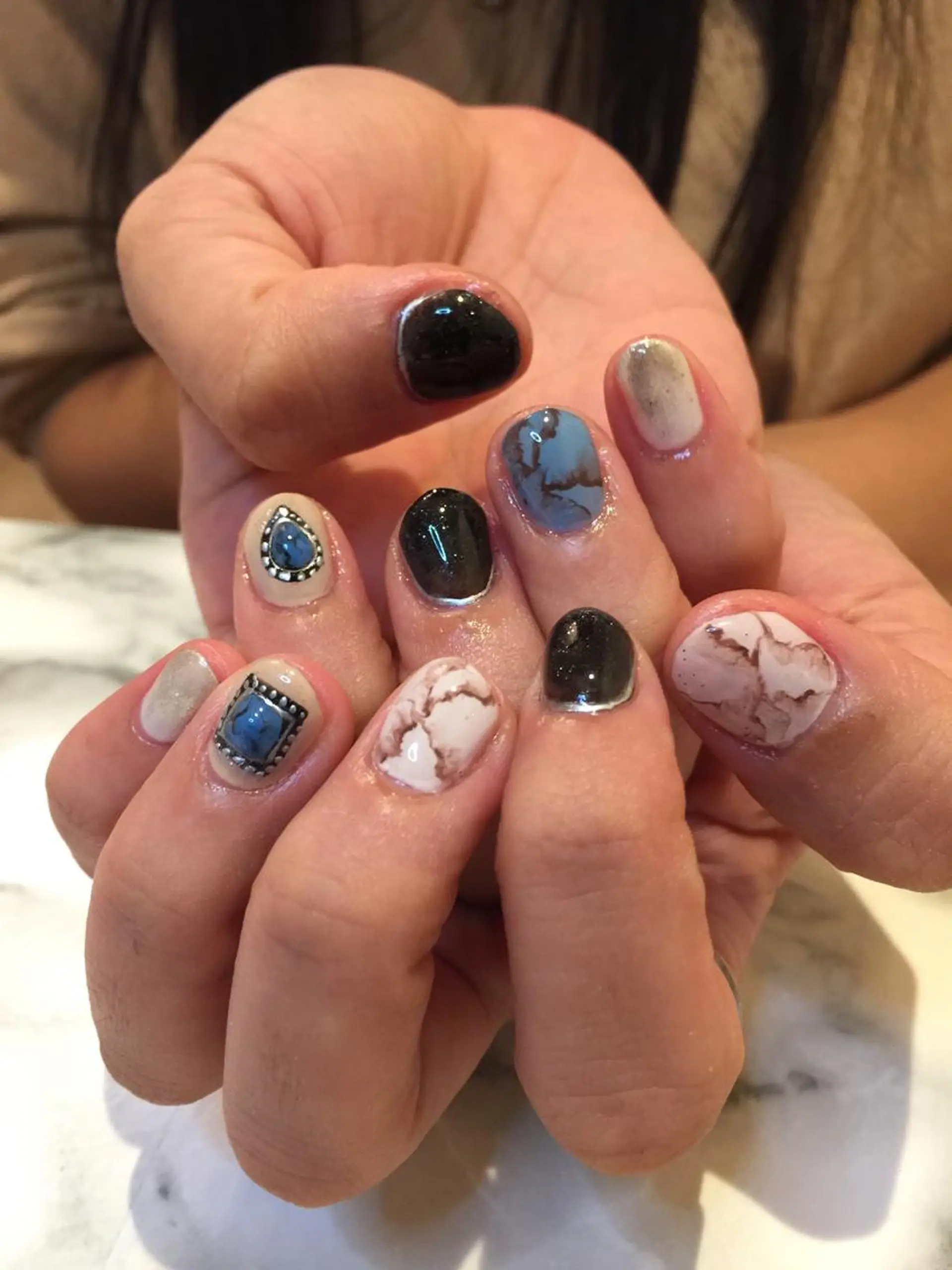 ネイル juedi nail(木曜日のネイル)所属・juedi nail 〜木曜日のネイル〜のネイルデザイン