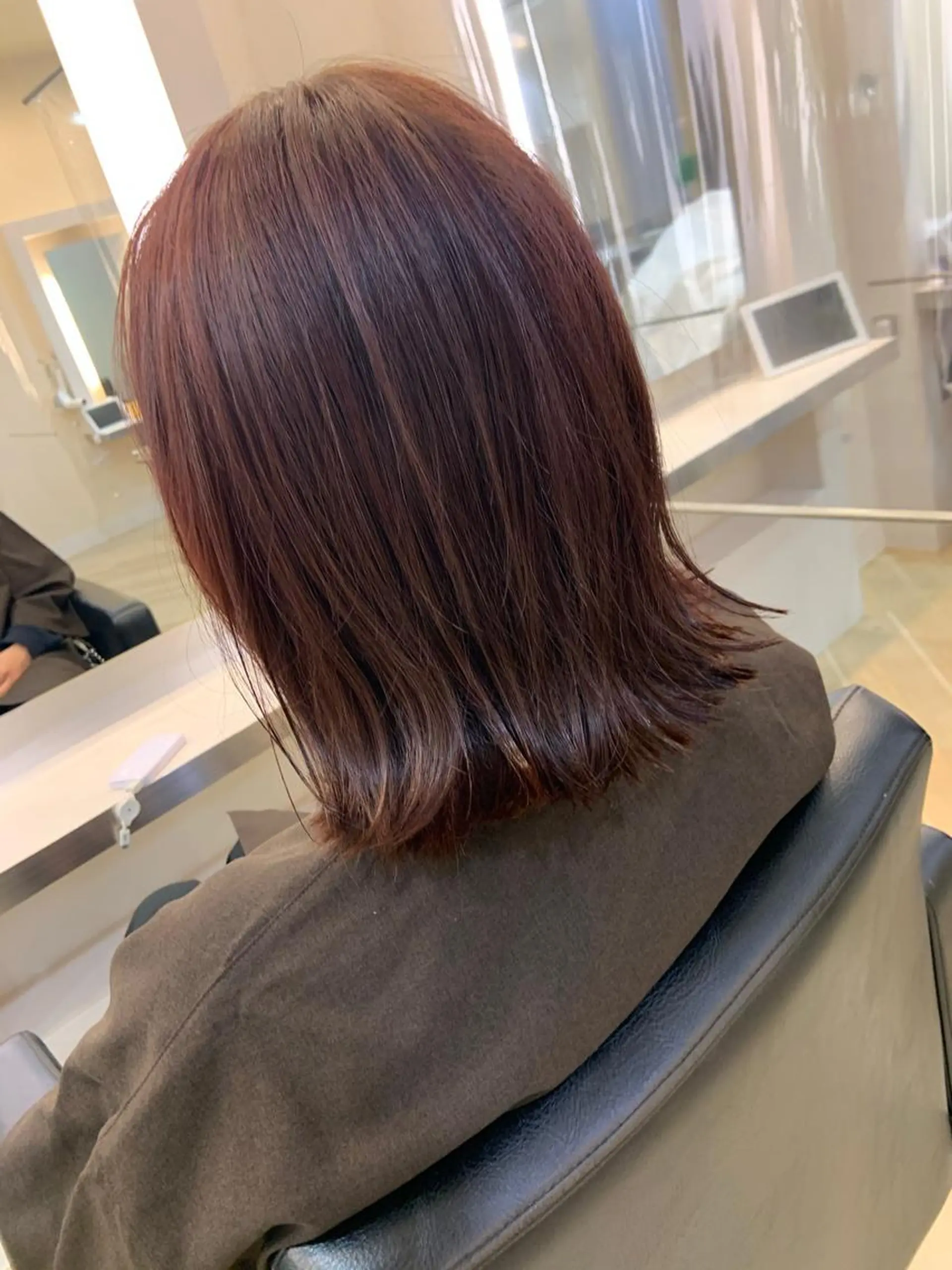 ミディアム カラー 色川 優斗《髪質改善》のヘアスタイル