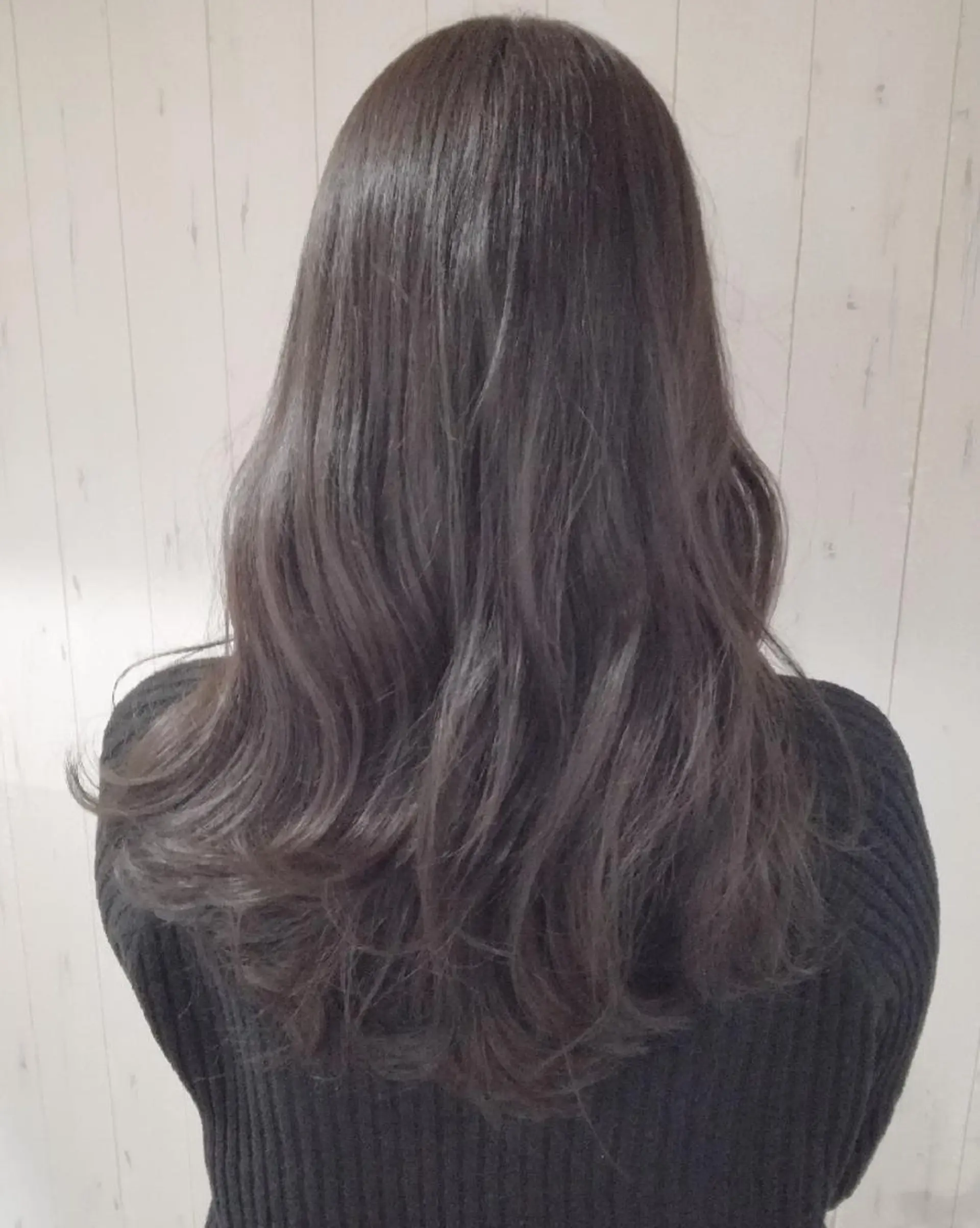 ロング カラー アッシュ 透明感カラー 西川 敏夫のヘアスタイル