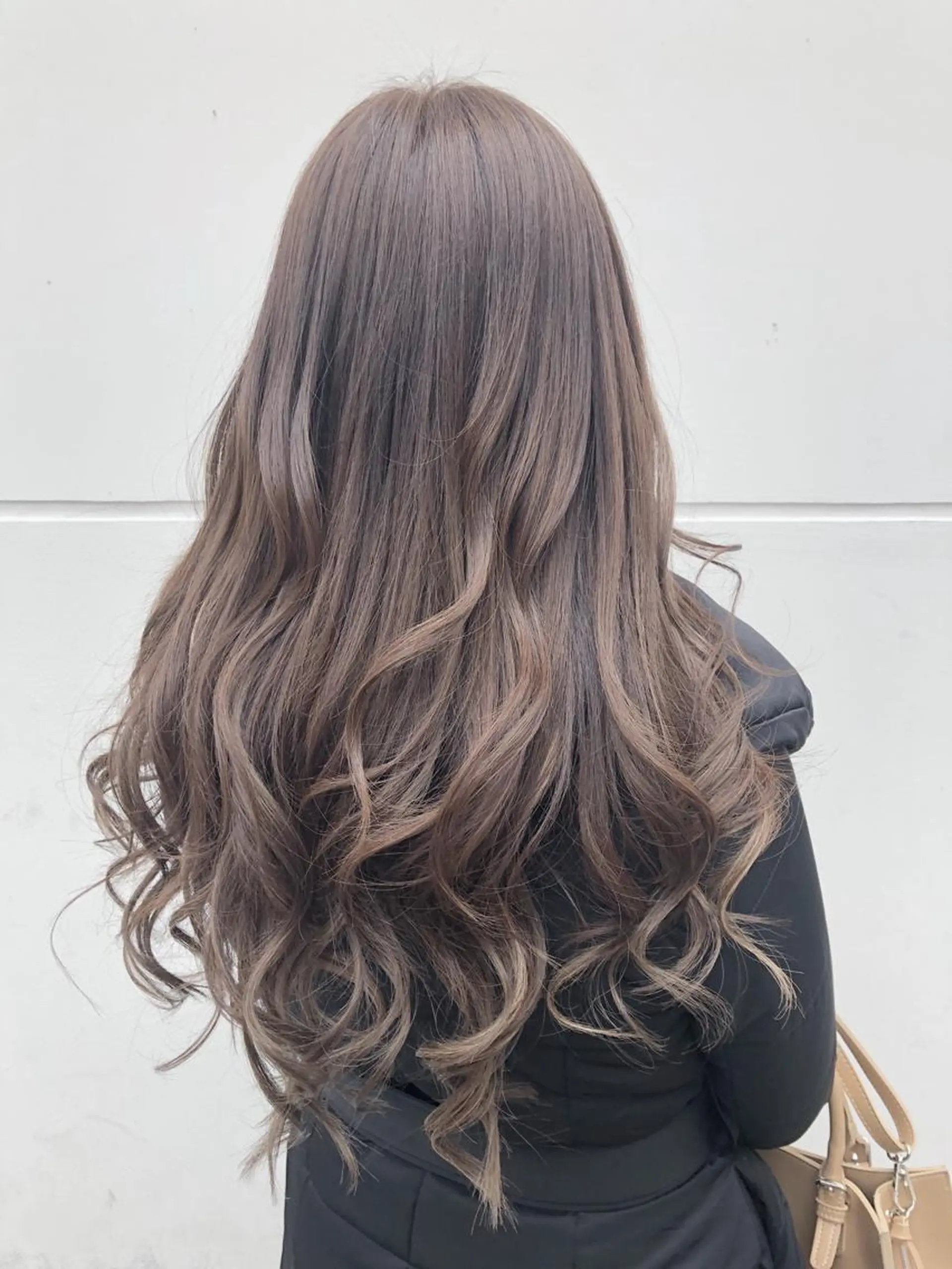 ロング カラー グレージュ ヘアカラー トリートメント エクステ 【Diar】オーナー アキヨシケンタのヘアスタイル