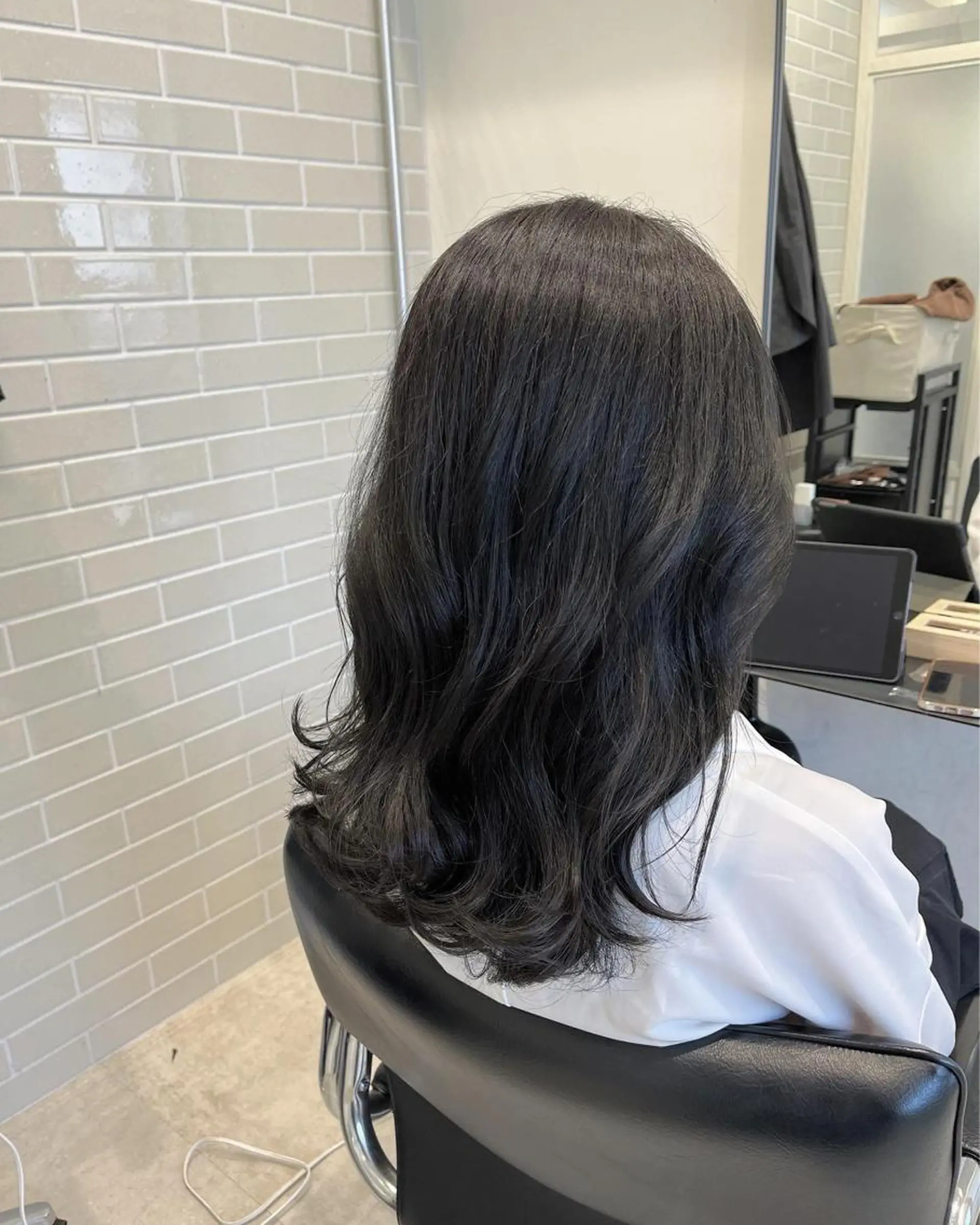 セミロング カラー 🫧こおりやま なつみ🫧のヘアスタイル