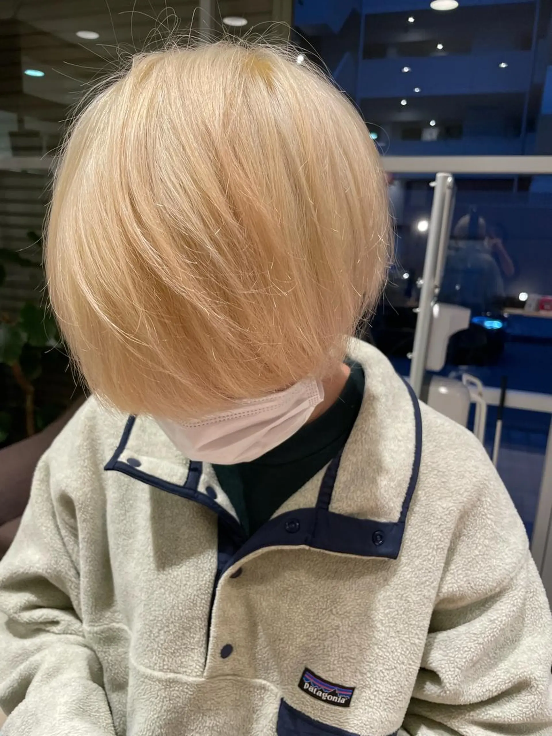 カラー 抜きっぱなしブロンド ブロンド ホワイトブロンド メンズカット募集 草野のヘアスタイル