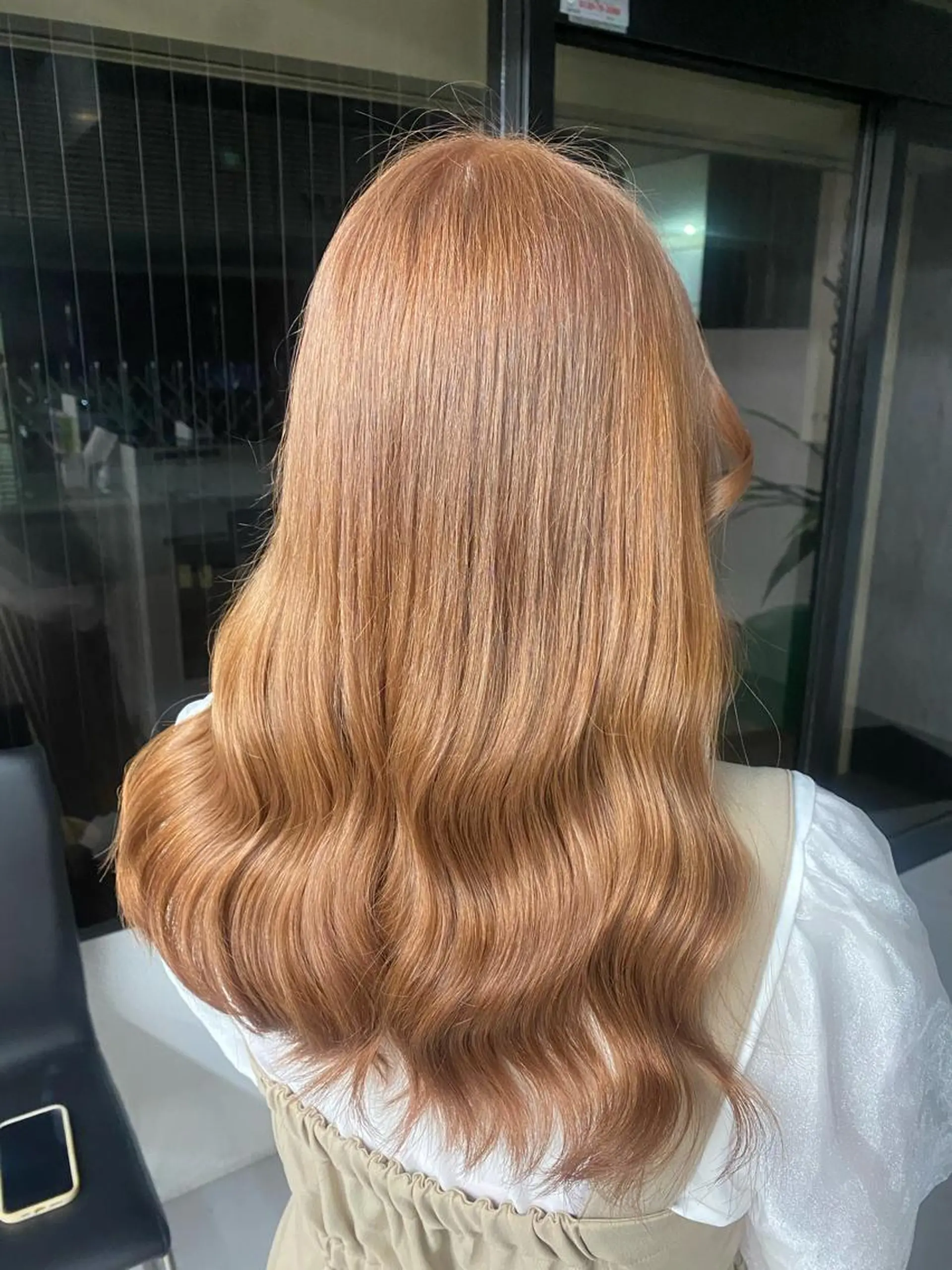 カラー ブリーチ Lapis 莉穂のヘアスタイル