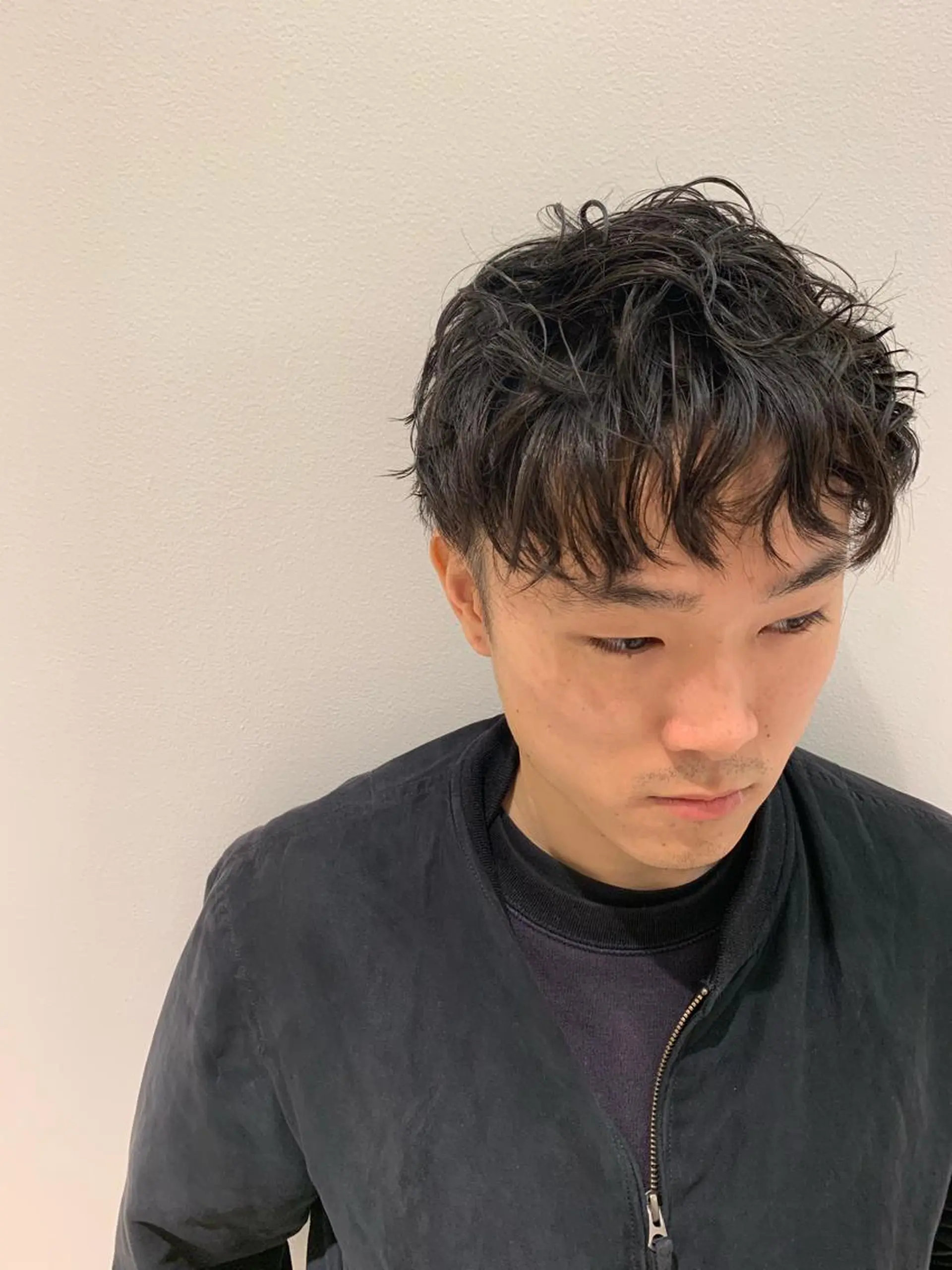 ショート パーマ メンズ 鳥越 一希のヘアスタイル