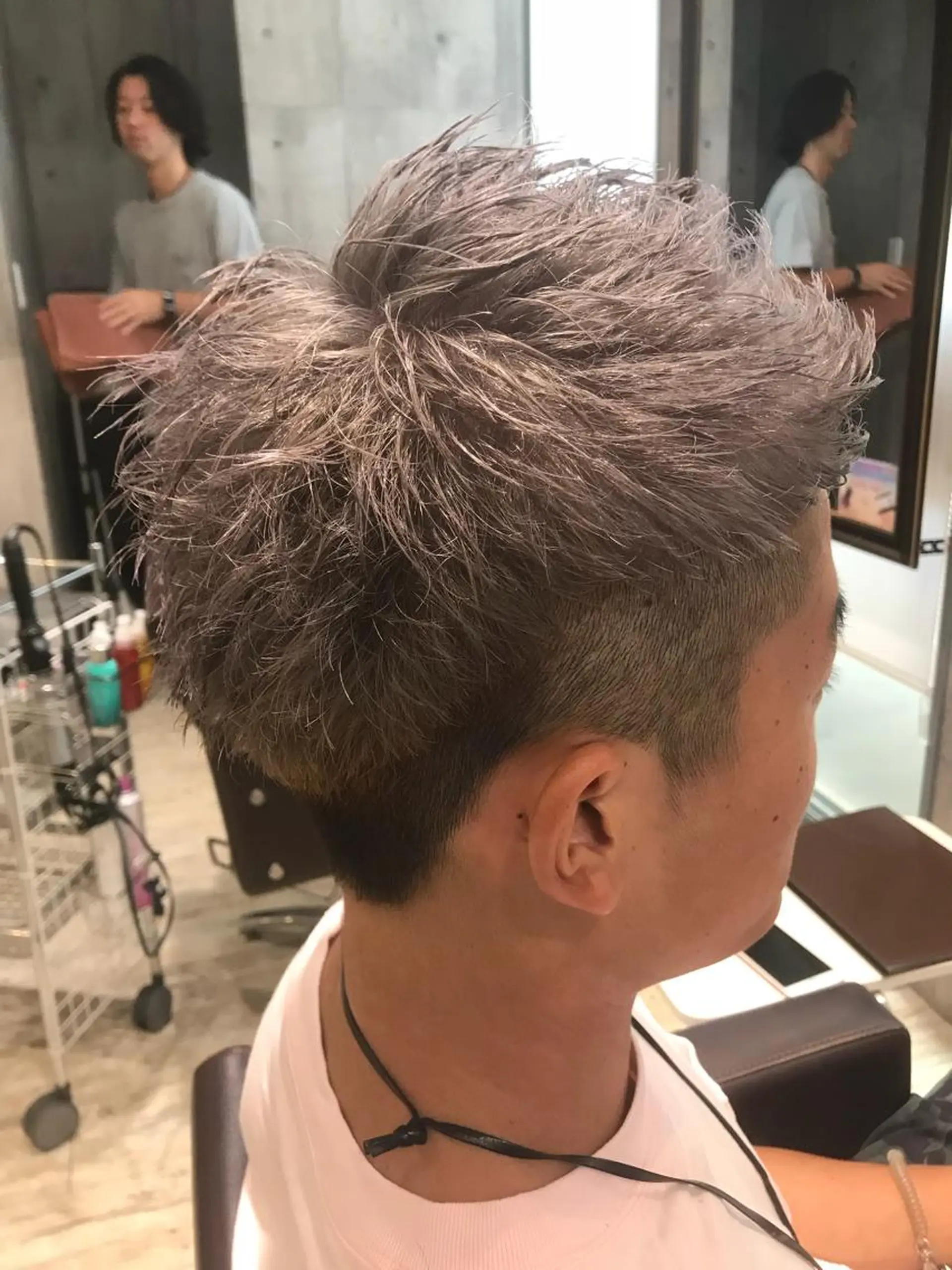 ショート カラー パーマ ヘアアレンジ メンズ キッズ ネイル マツエク・マツパ メンズブリーチ ブリーチ ヘアカラー トリートメント EnBlesS西宮 マンツーマン神道有基のヘアスタイル