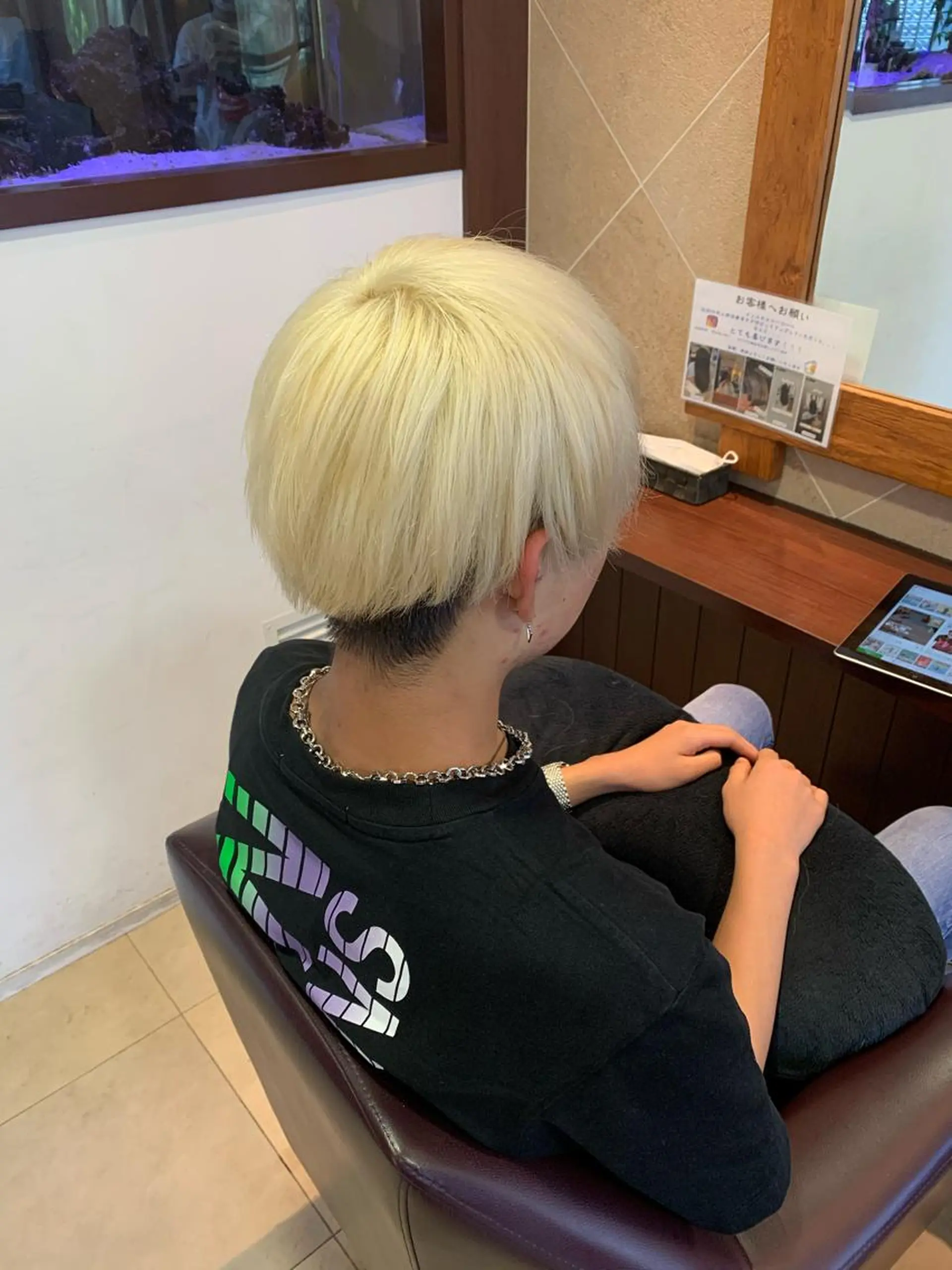 カラー メンズ ブロンド カットが上手い 💇‍♂🌸サク🌸のヘアスタイル