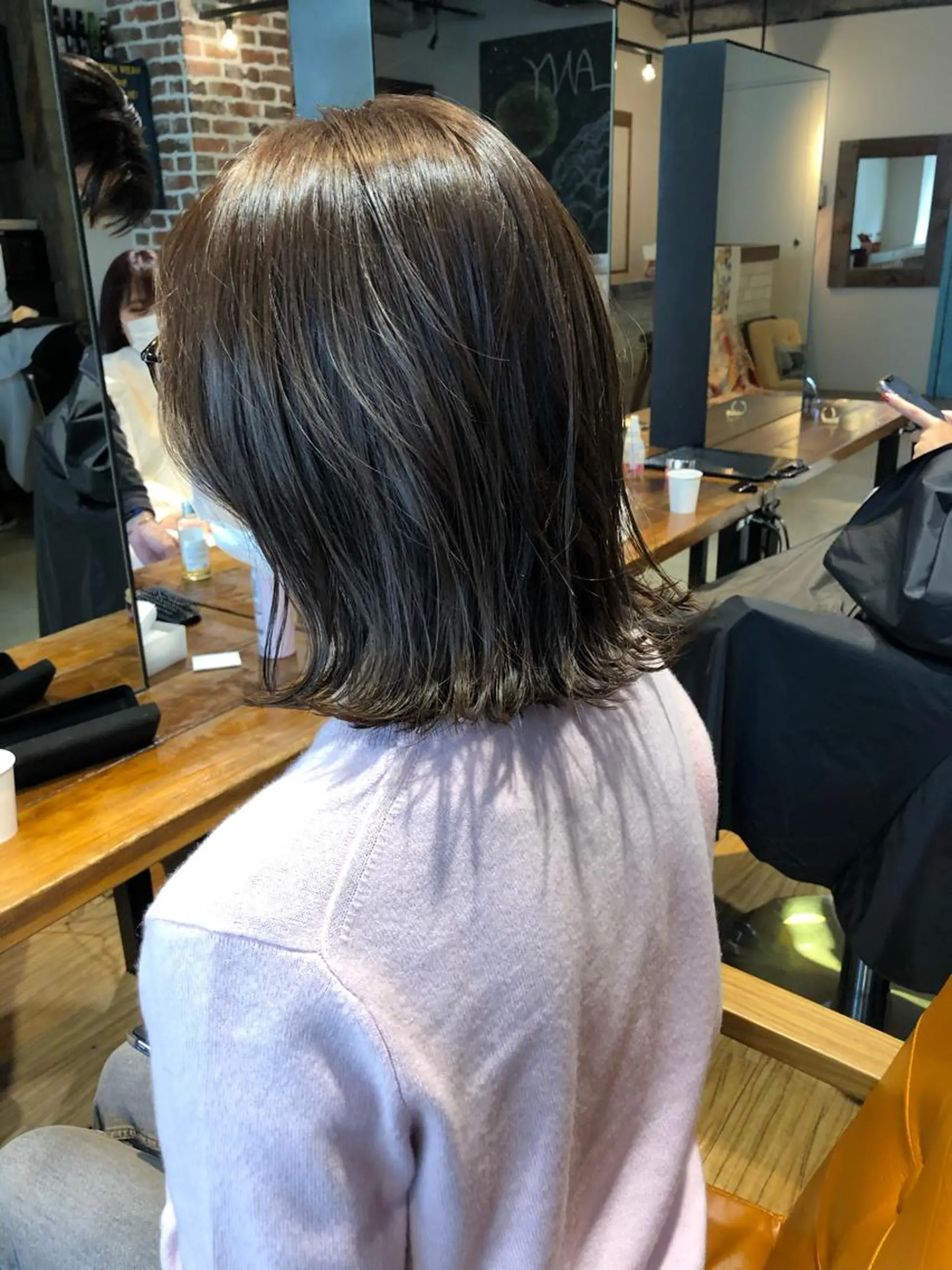 ミディアム カラー ボブレイヤー ボブ くびれヘア レイヤーカット カット ヘアカラー トリートメント ヘアセット 🌟小顔カット🌟 レイヤーカットボブのヘアスタイル
