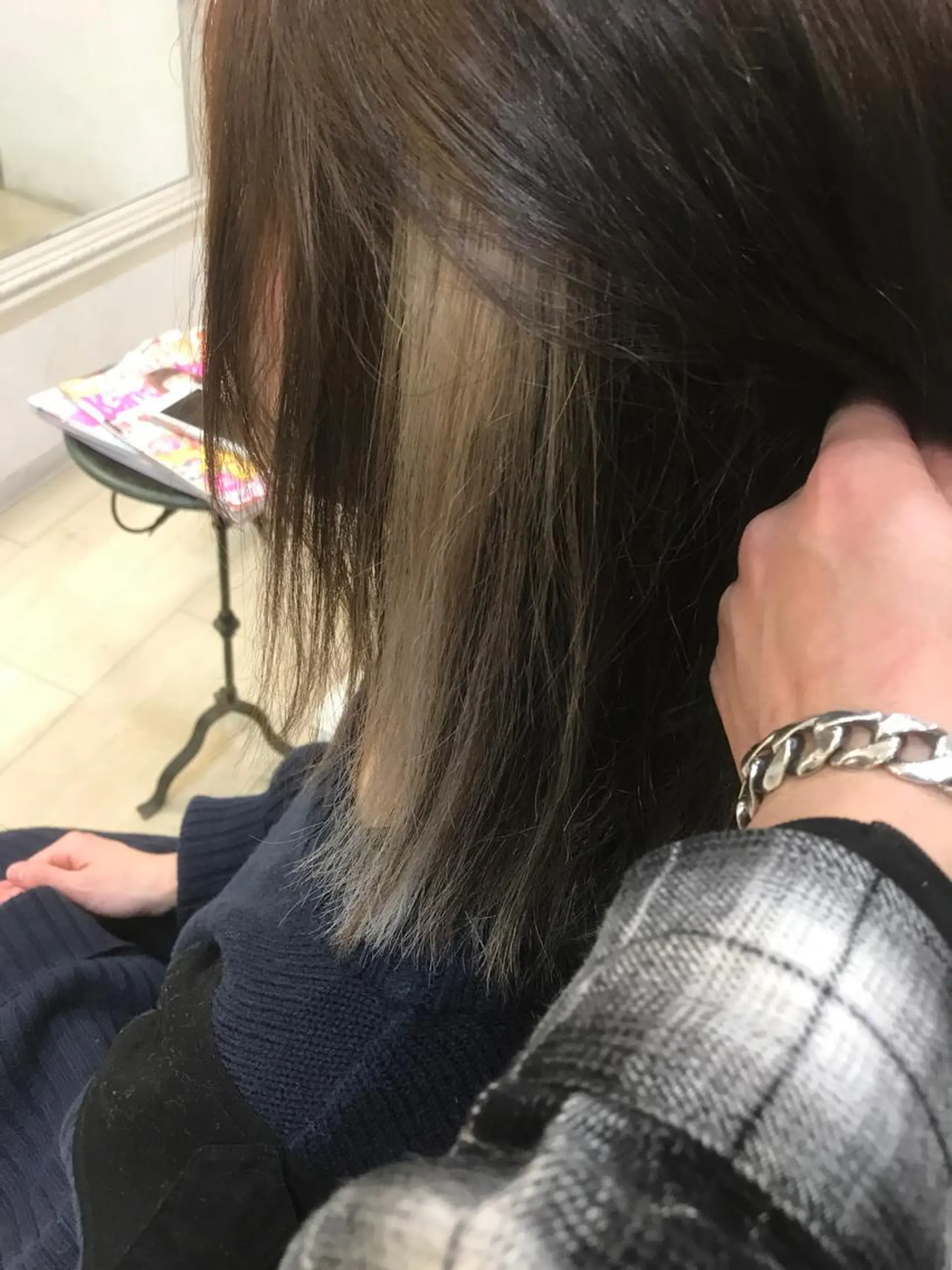 カラー ブリーチ 小林 卓司のヘアスタイル
