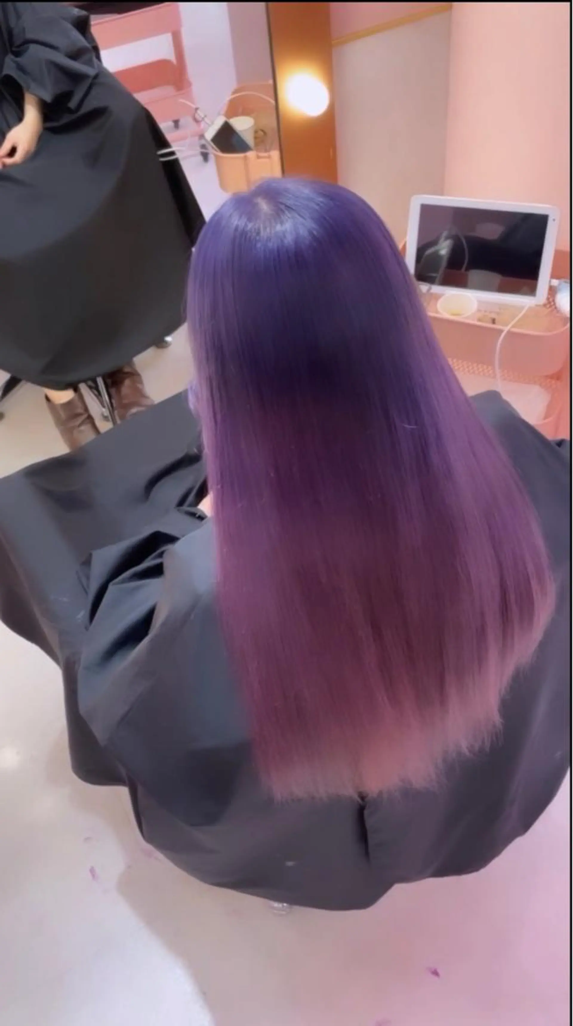 セミロング カラー アッシュ アッシュグレー アッシュグレージュ バレイヤージュ ミストバング ✨色落ちまで可愛い✨ MANATO🎨🌈のヘアスタイル