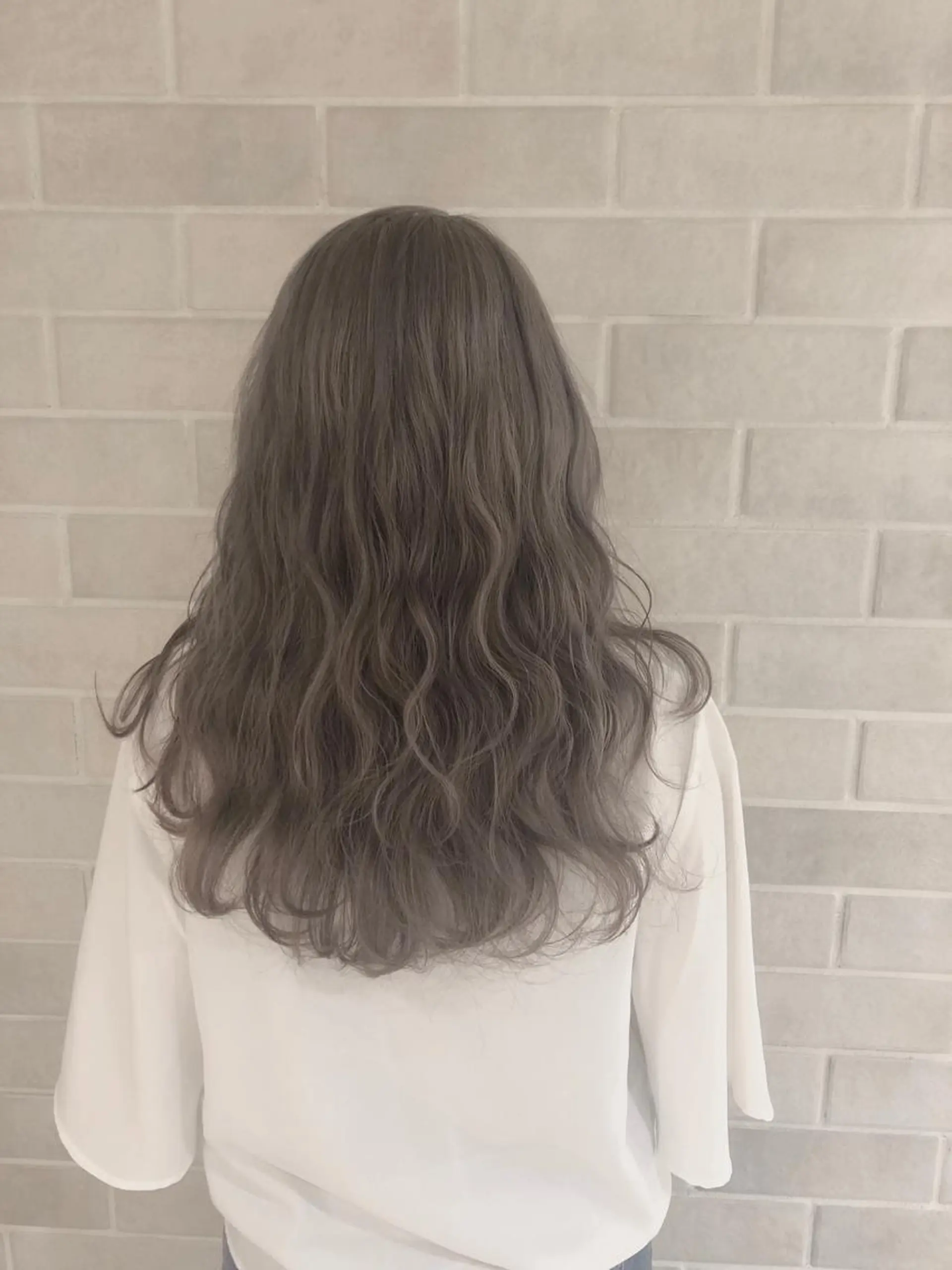 セミロング カラー ブリーチ パープルカラー ヘアカラー 湯田実津希🤎 ﾐﾙｸﾃｨ専門のヘアスタイル