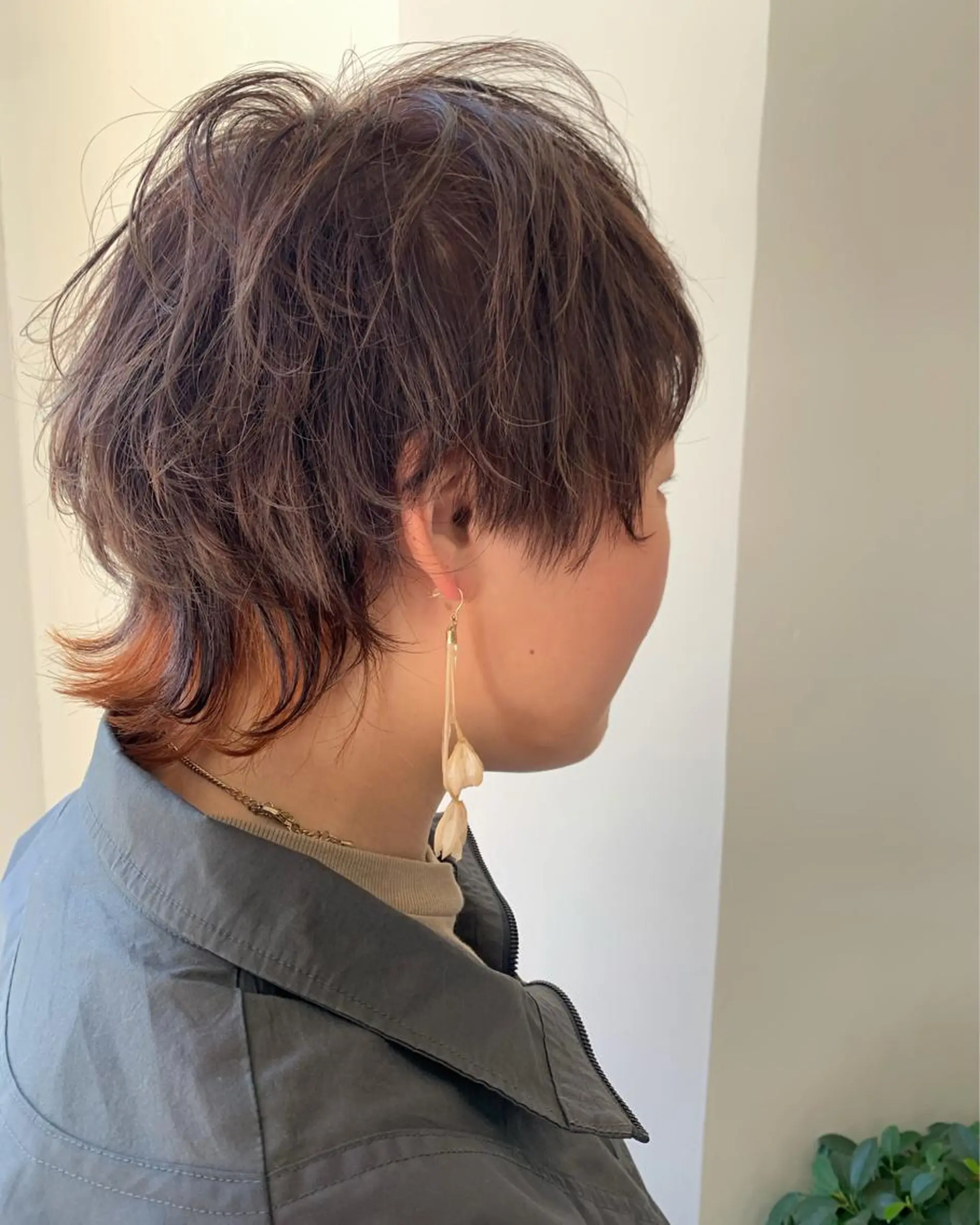 ショート カラー ベージュカラー ブリーチ オレンジ オレンジベージュ 名駅🦢大人艶カラー 🪽カミヤアカネのヘアスタイル
