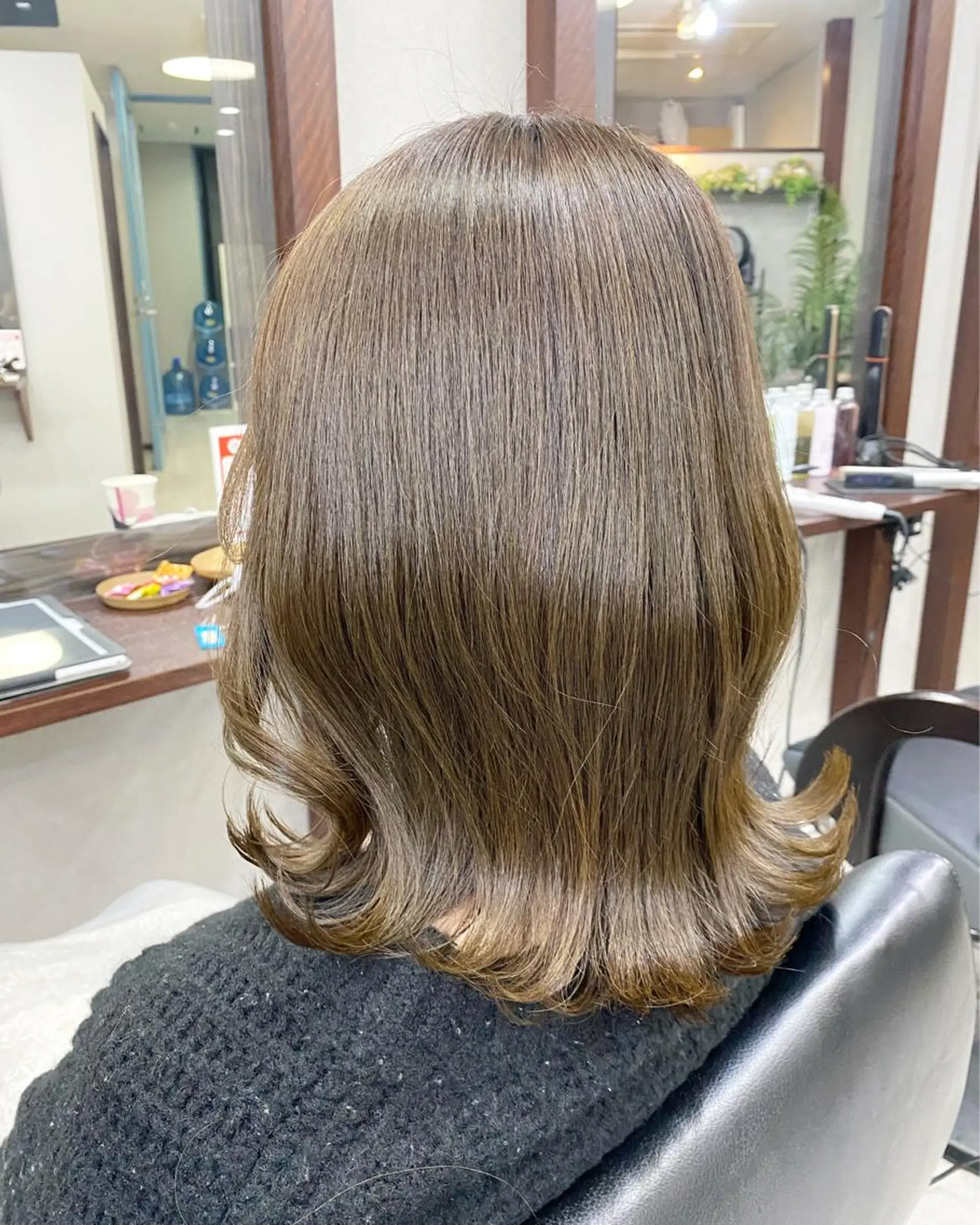 ミディアム カラー グレージュ オリーブグレージュ オリーブグレー cocoru所属・＊横浜駅＊ 金子 誠也のヘアスタイル