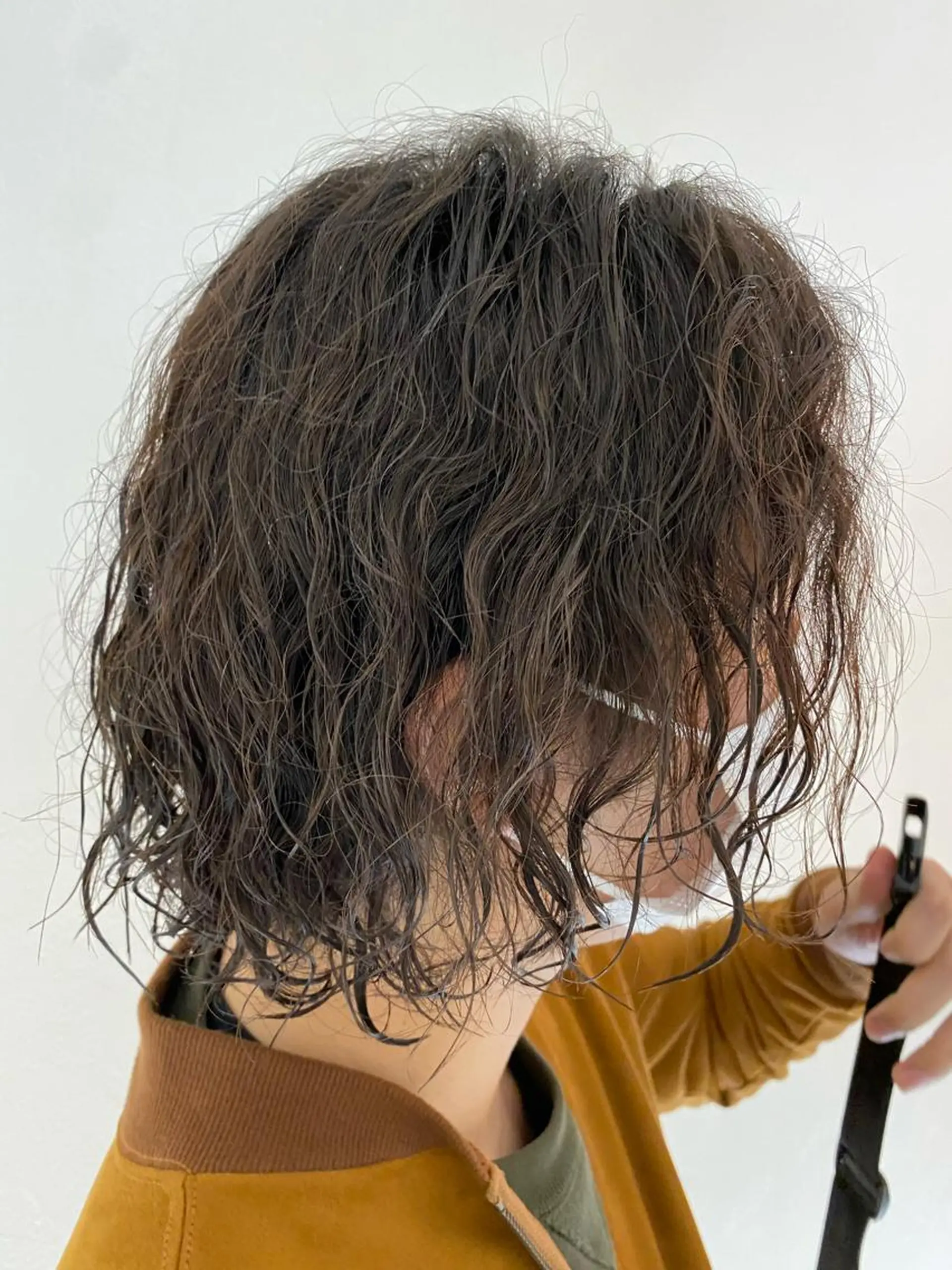 セミロング カラー パーマ メンズ メンズパーマ セミロングパーマ 柳澤 和也のヘアスタイル