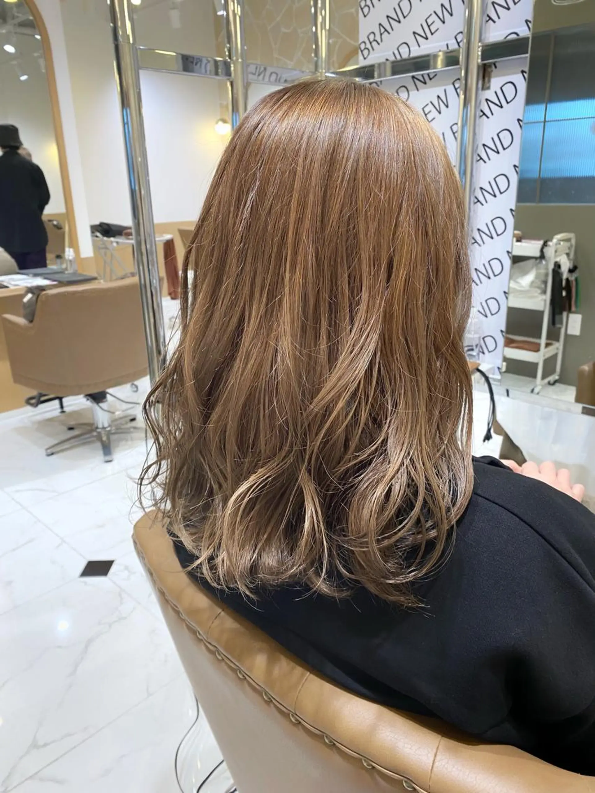 ロング カット ヘアカラー 坂井 茅聖のヘアスタイル