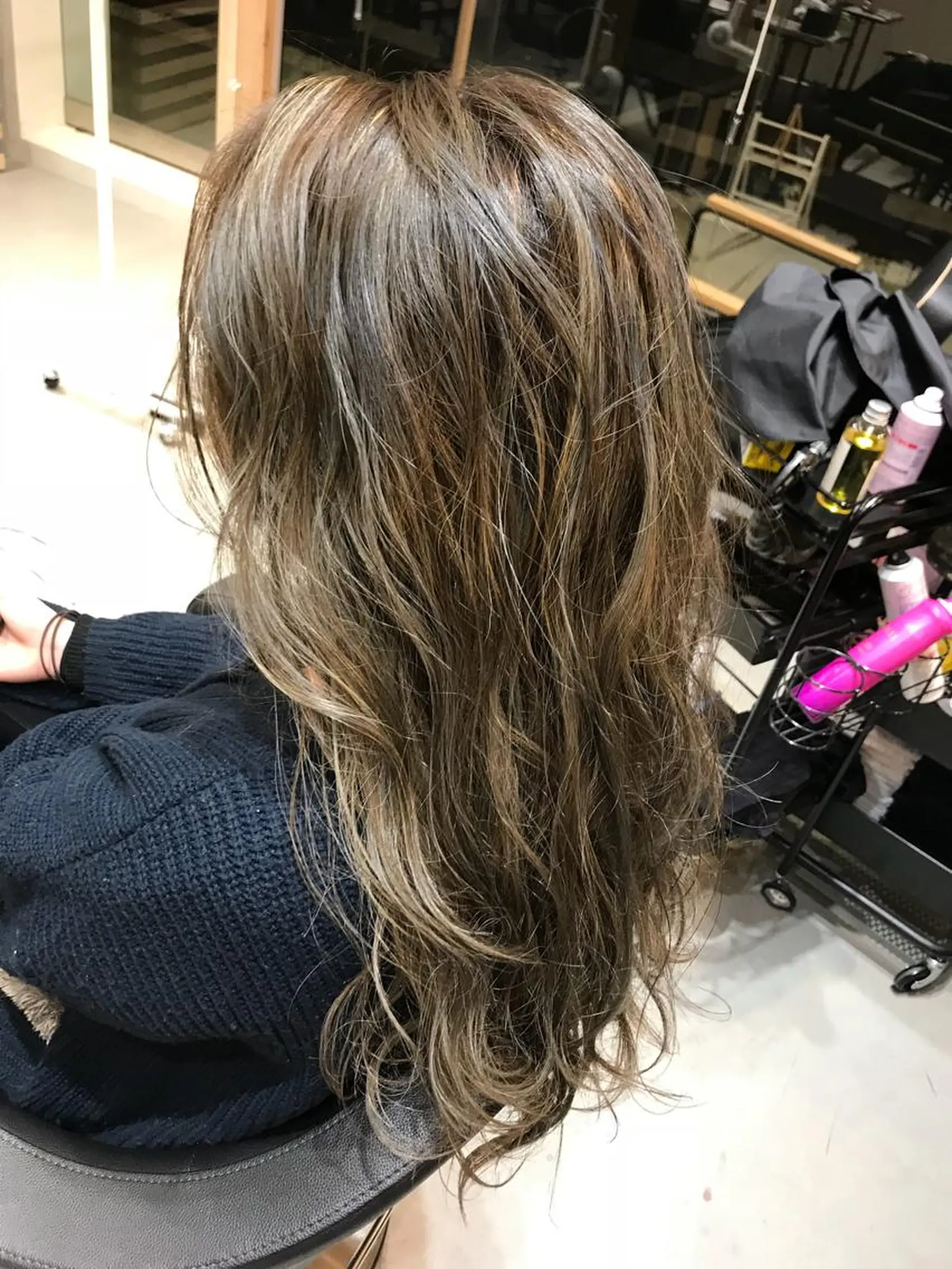 ロング カラー ブリーチ ハイライトカラー ハイライト ヘアカラー 大久保 隆蔵のヘアスタイル